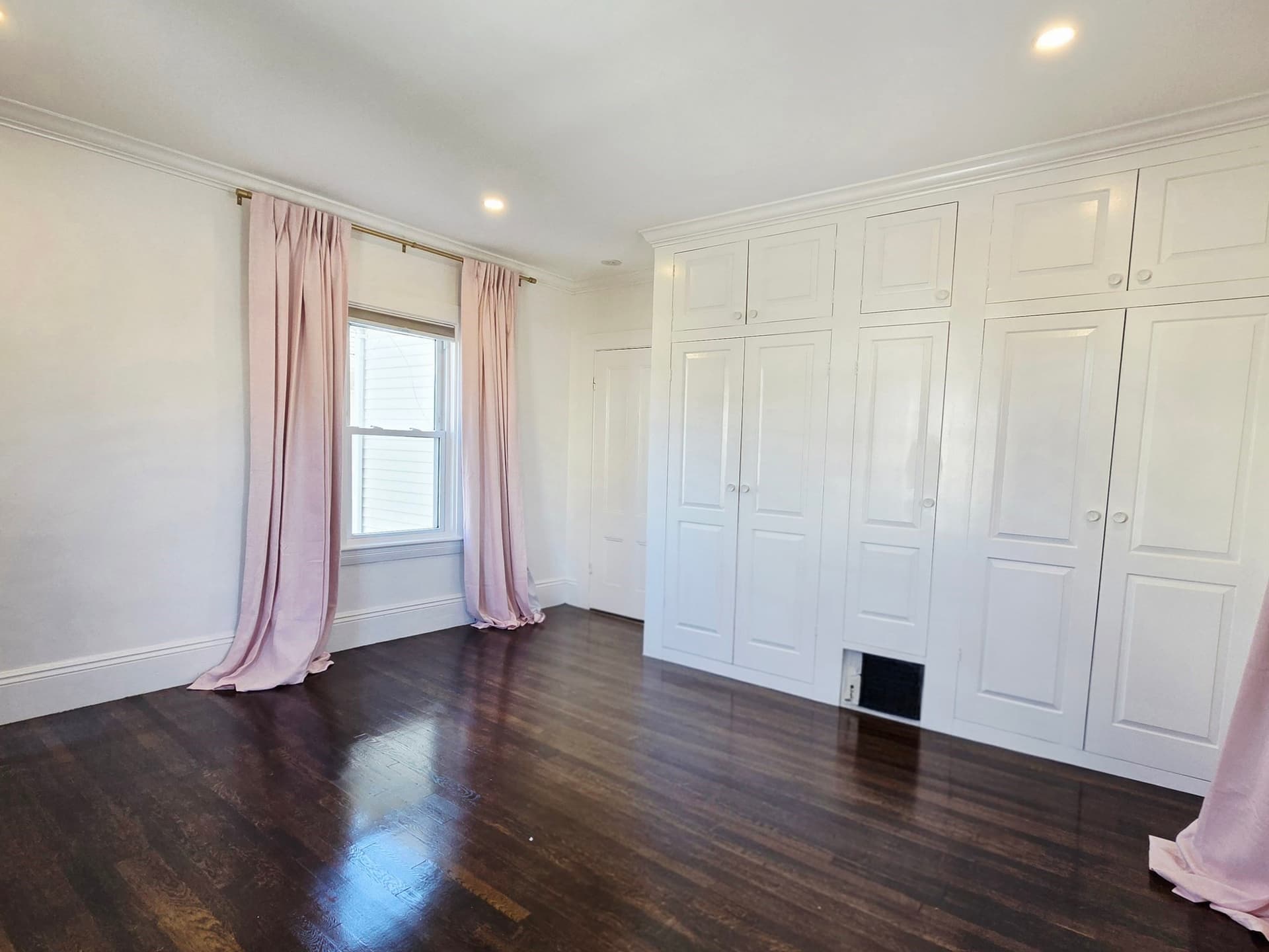 Single Family Residence at 14 Everett Street # 14, Everett MA 02149, photo 17 of 27