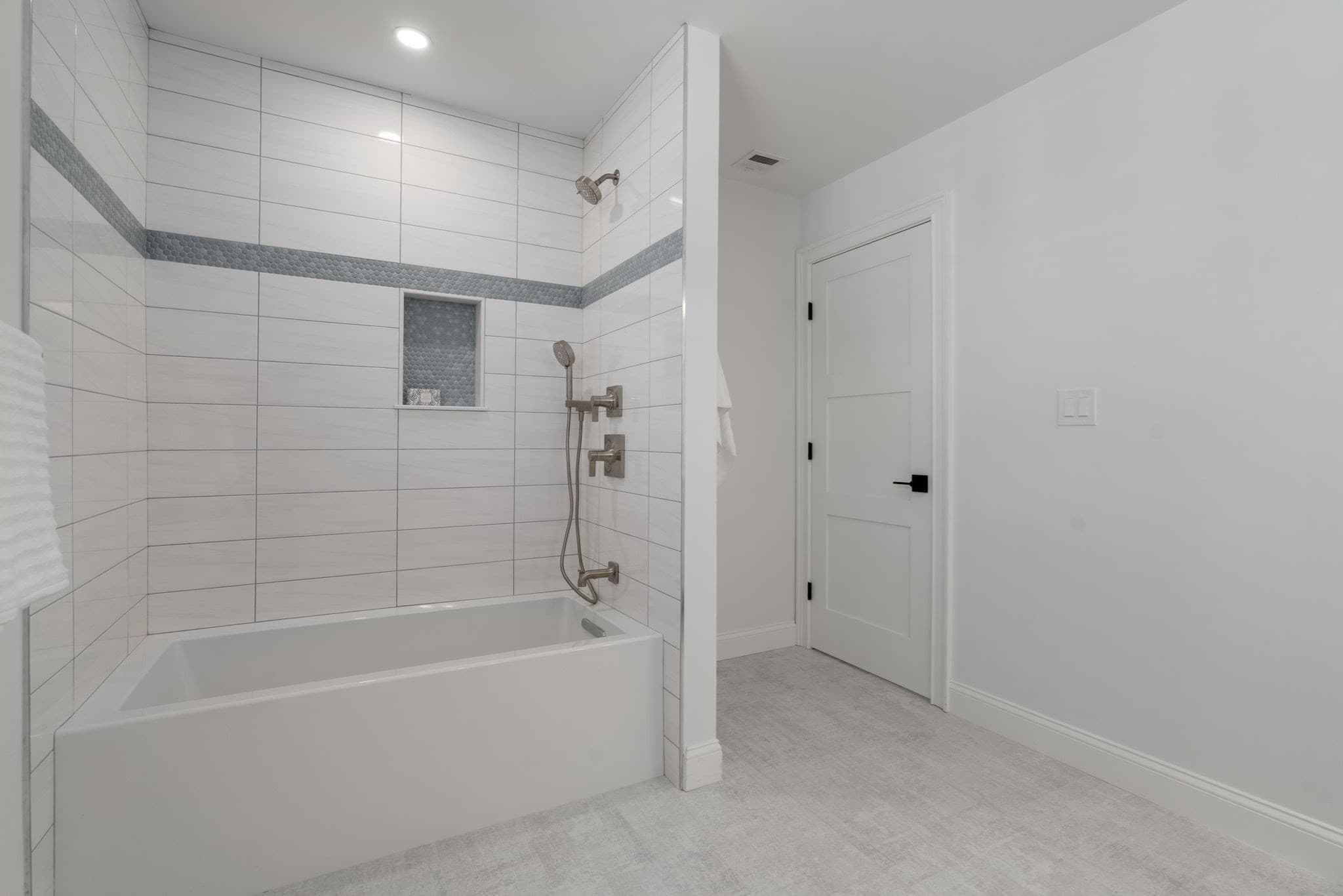 Condominium at 15 Foster Street # 15A, Arlington MA 02474, Arlington, photo 24 of 31