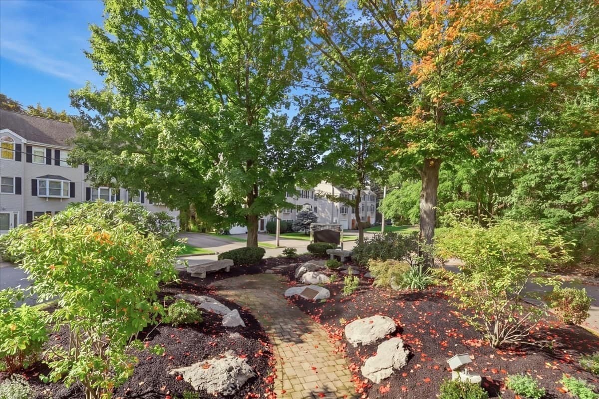 Condominium at 25 Hamlet Street # 25, Newton MA 02459, Newton, photo 23 of 25