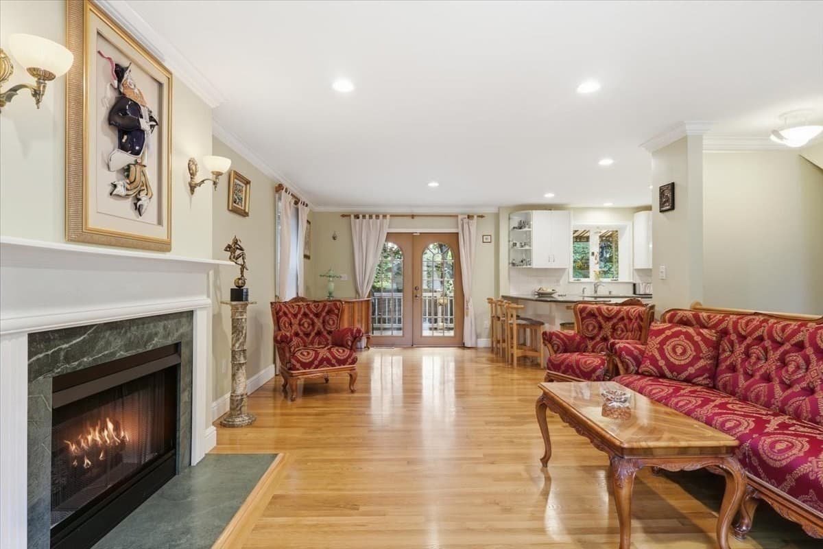 Condominium at 25 Hamlet Street # 25, Newton MA 02459, Newton, photo 2 of 25