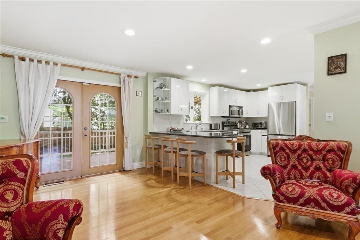 Condominium at 25 Hamlet Street # 25, Newton MA 02459, Newton, photo 4 of 25