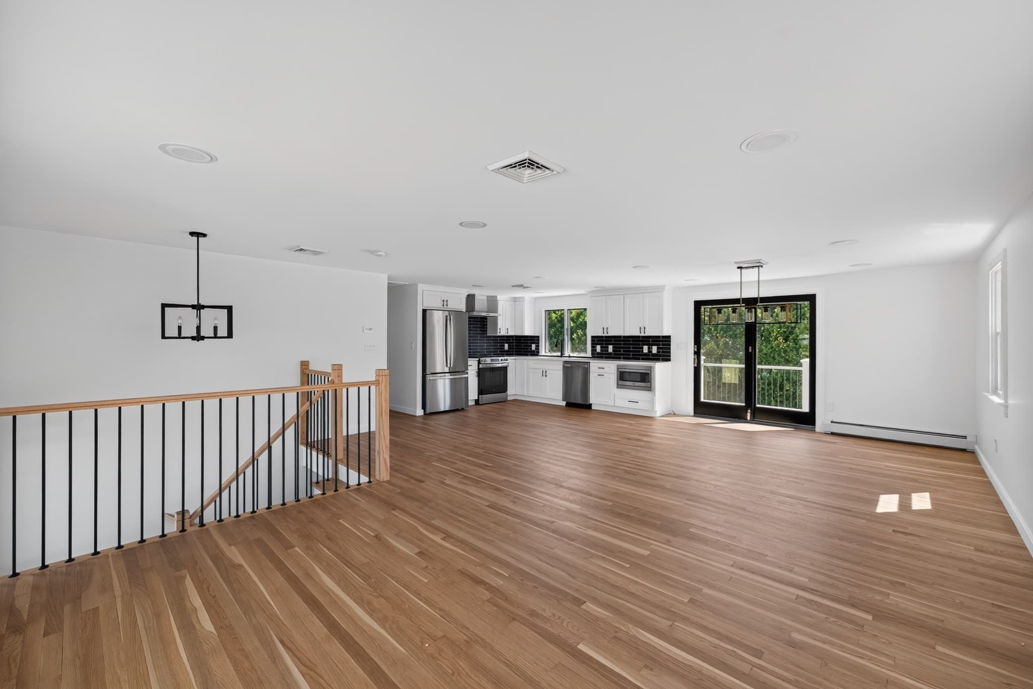 Single Family Residence at 585 N Eastern Ave, Fall River MA 02720, Fall River, photo 9 of 30