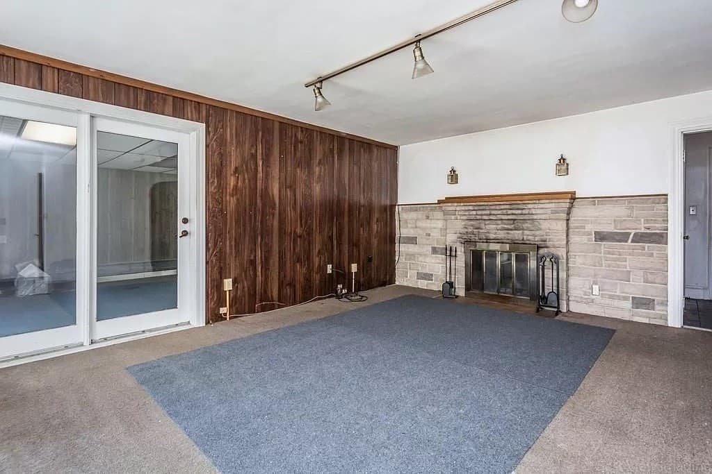 Commercial Sale at 105 Hartford Tpke, Shrewsbury MA 01545, Shrewsbury, photo 3 of 31
