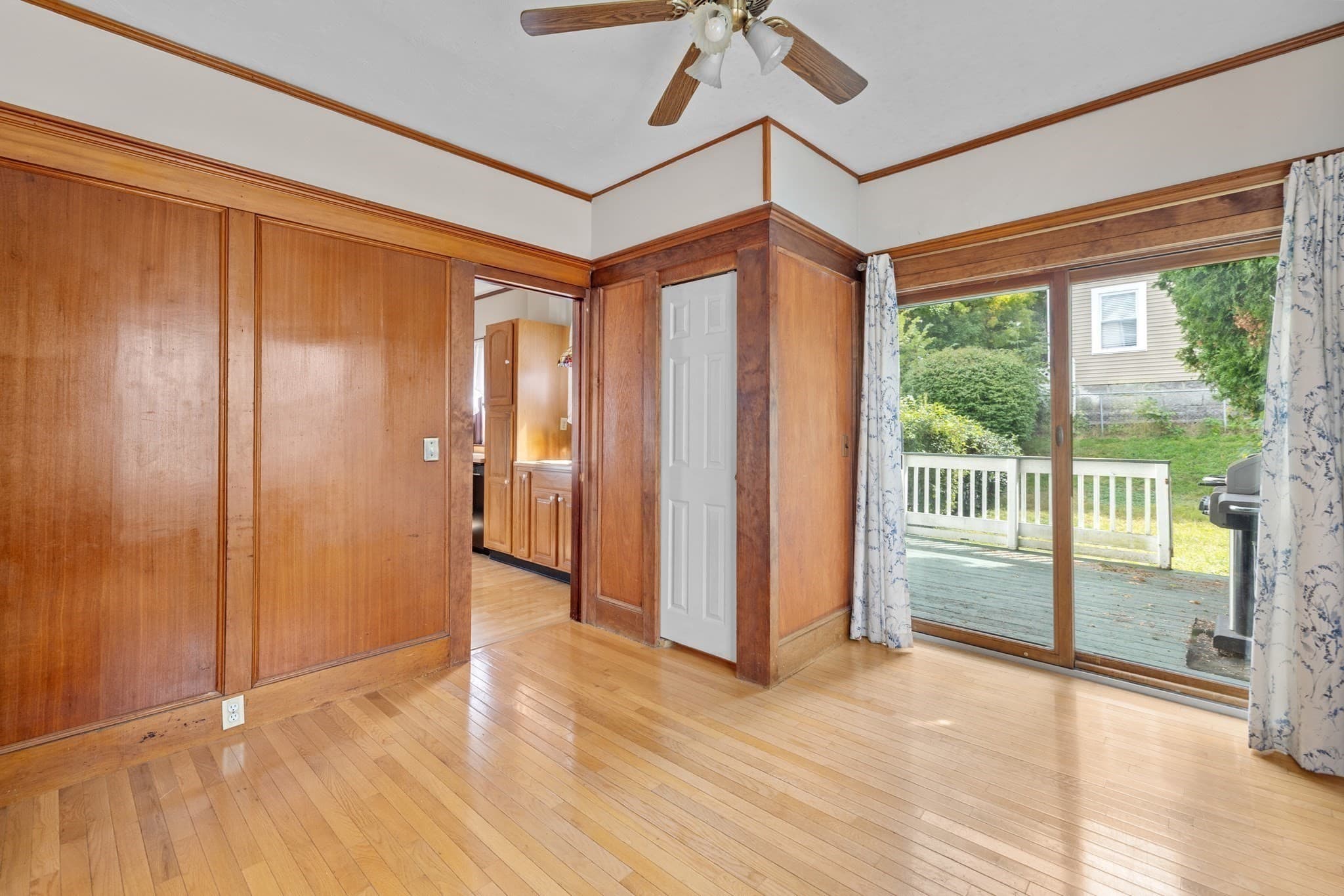 Single Family Residence at 272 Shaw St, Lowell MA 01851, Lowell, photo 8 of 16