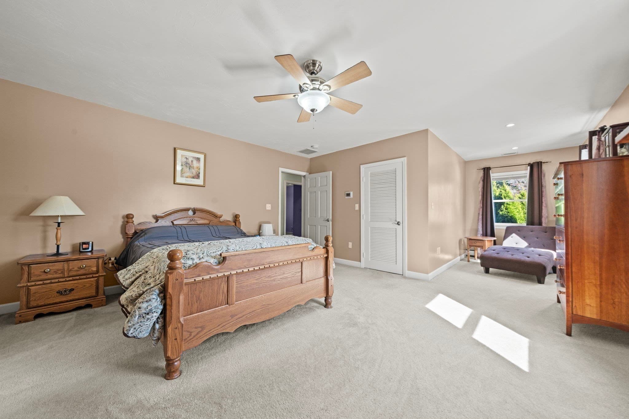 Single Family Residence at 11 Pilgrim Rd, Woburn MA 01801, Woburn, photo 13 of 34