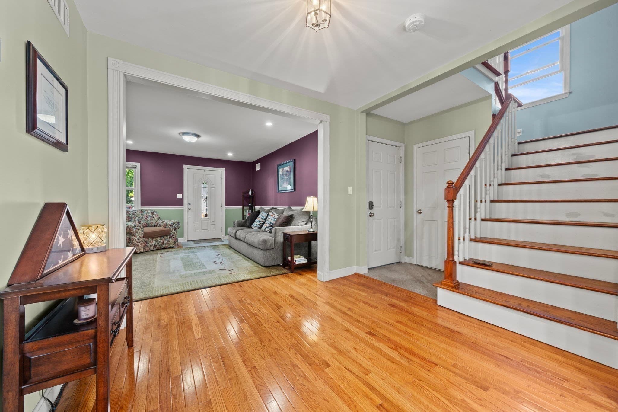 Single Family Residence at 11 Pilgrim Rd, Woburn MA 01801, Woburn, photo 12 of 34