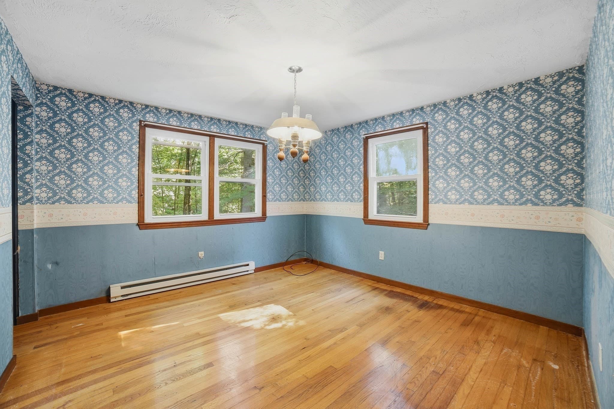 Single Family Residence at 100 Purgatory Rd, Sutton MA 01590, Sutton, photo 6 of 32