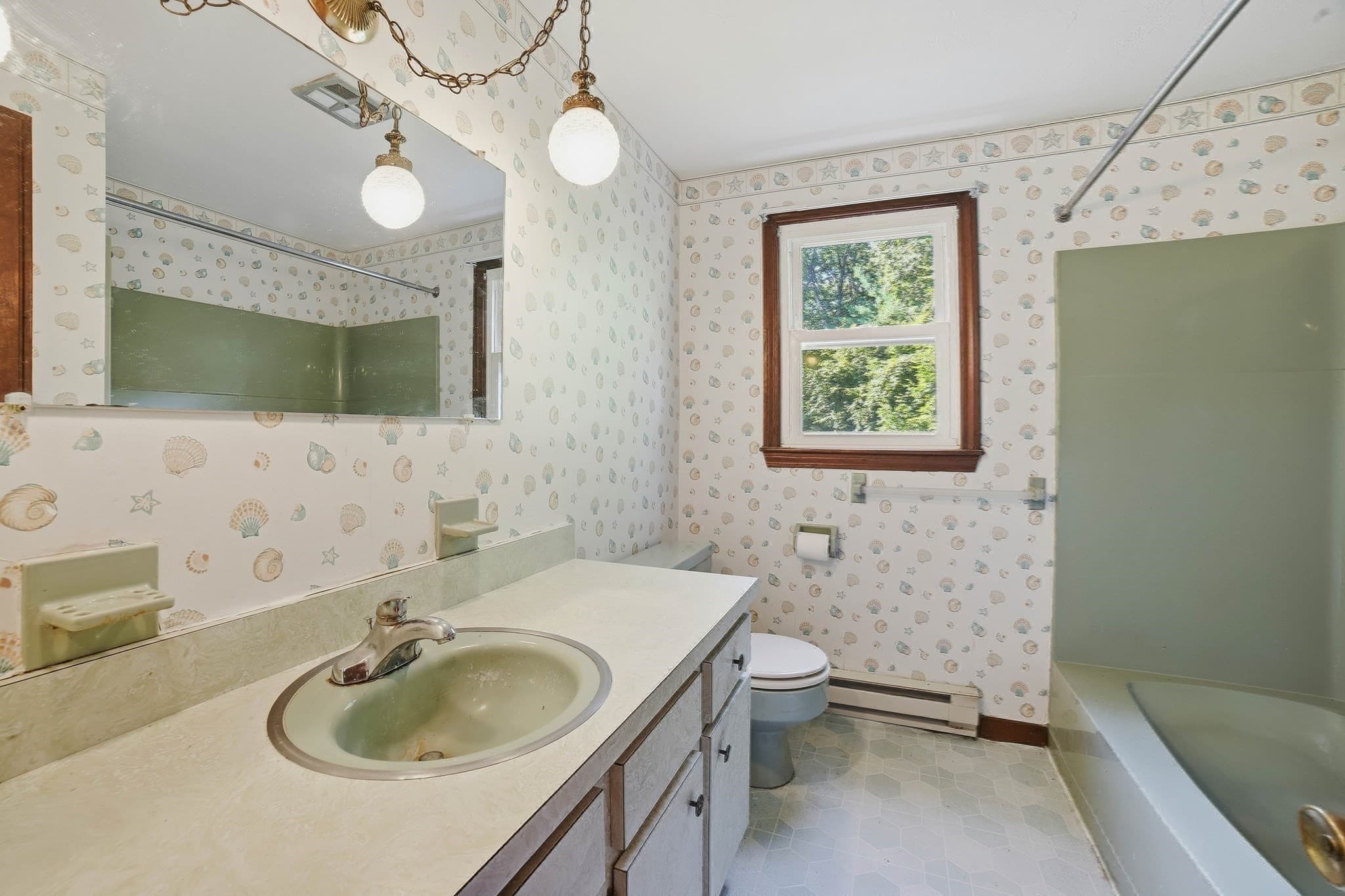 Single Family Residence at 100 Purgatory Rd, Sutton MA 01590, Sutton, photo 16 of 32