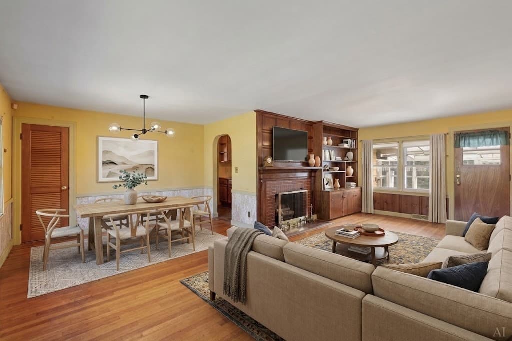 Single Family Residence at 4 Oakhurst Rd, Beverly MA 01915, Beverly, photo 3 of 38
