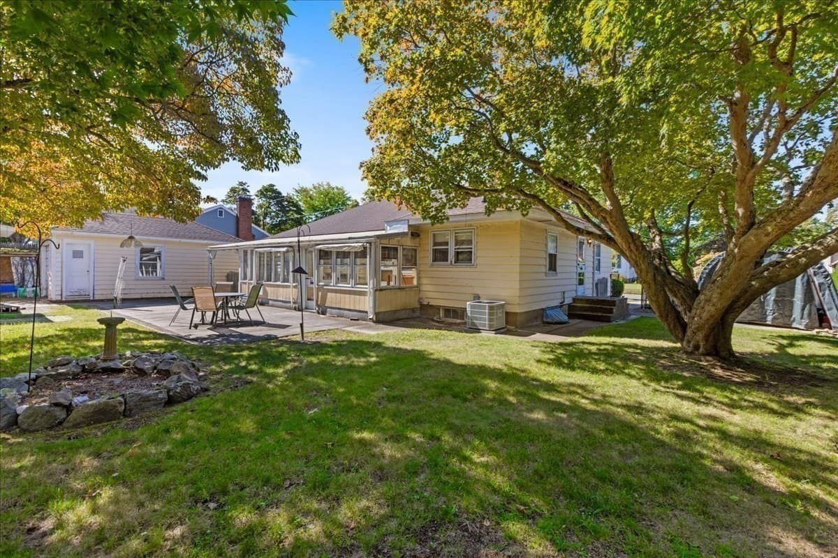 Single Family Residence at 4 Oakhurst Rd, Beverly MA 01915, Beverly, photo 36 of 38