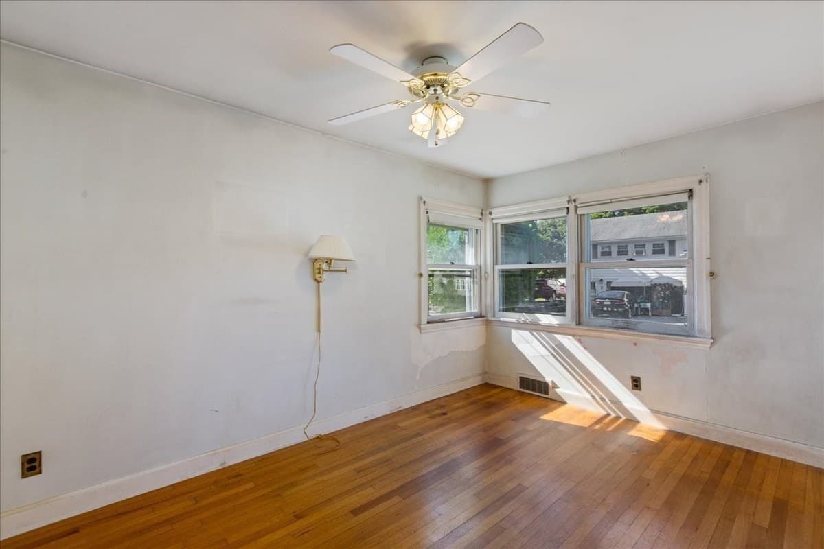Single Family Residence at 4 Oakhurst Rd, Beverly MA 01915, Beverly, photo 20 of 38