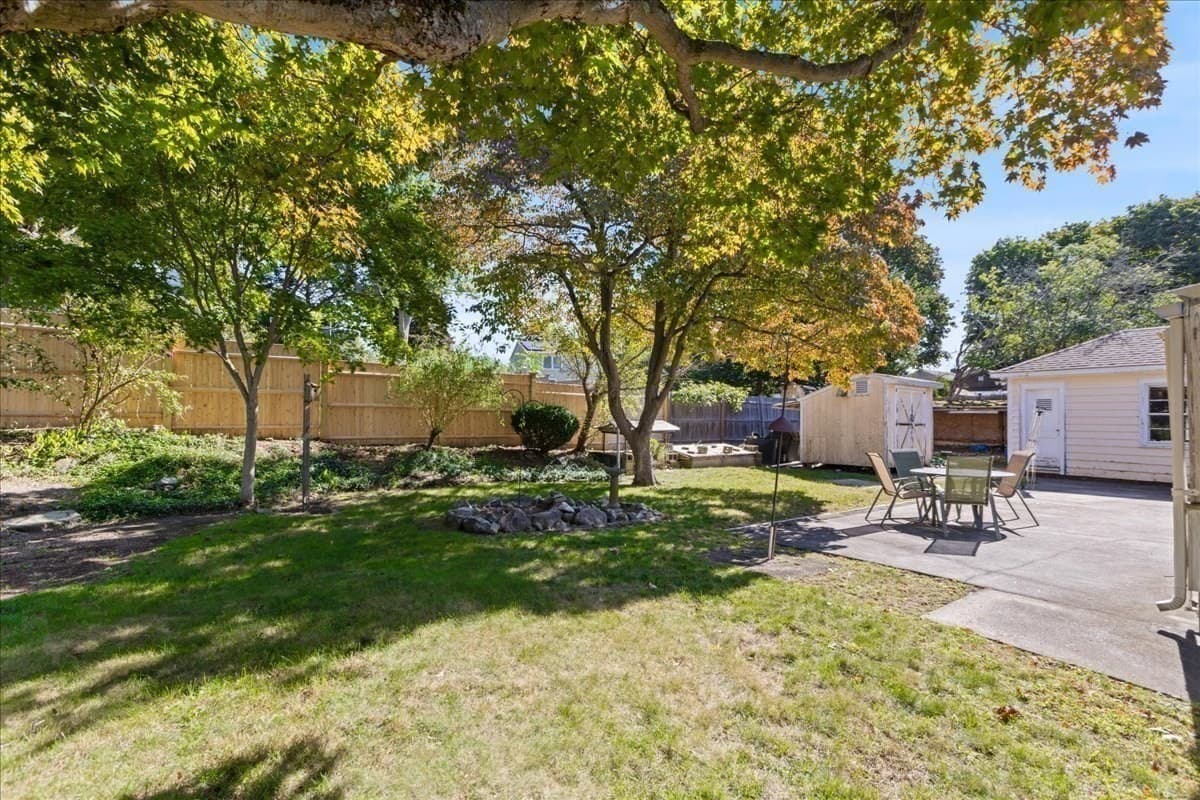Single Family Residence at 4 Oakhurst Rd, Beverly MA 01915, Beverly, photo 34 of 38