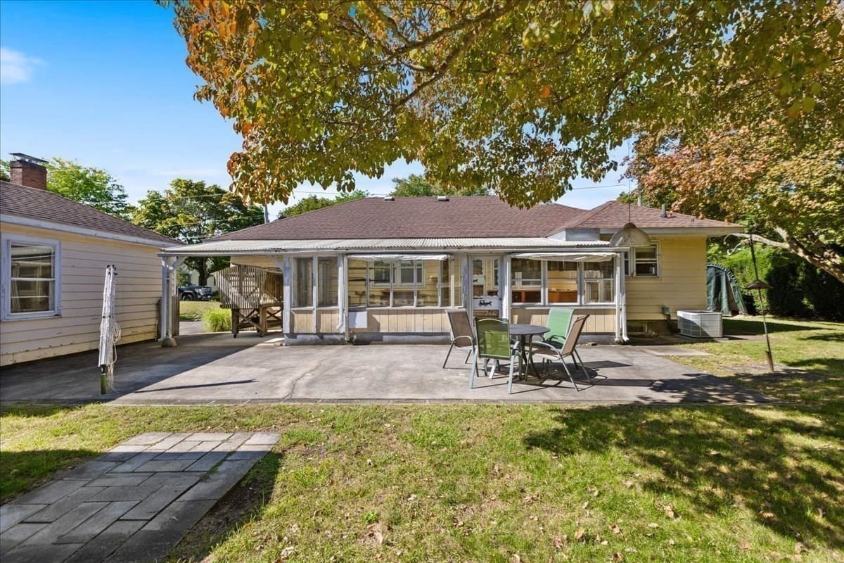 Single Family Residence at 4 Oakhurst Rd, Beverly MA 01915, Beverly, photo 33 of 38