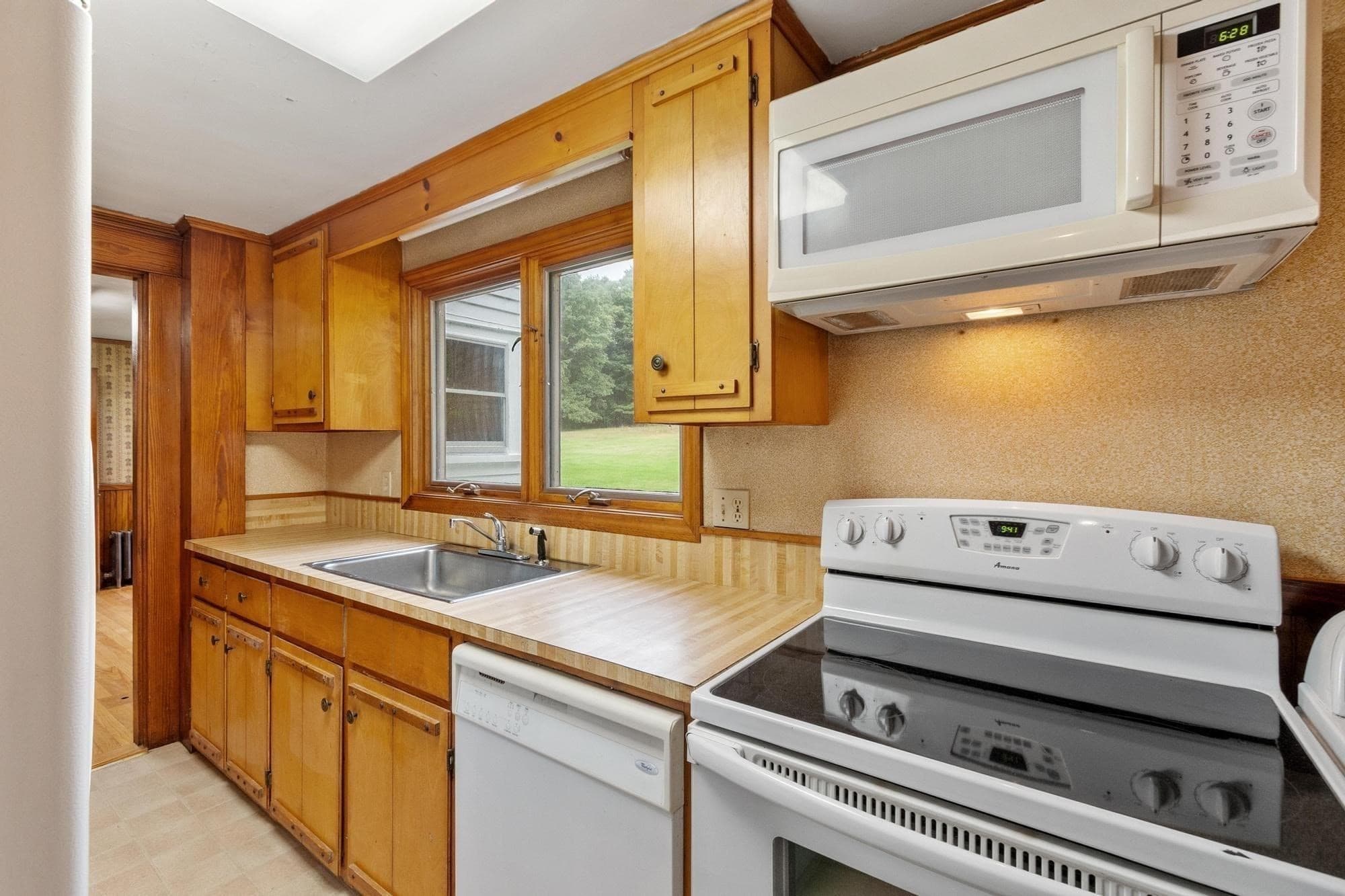 Single Family Residence at 95 Mill Street, Dunstable MA 01827, Dunstable, photo 14 of 40