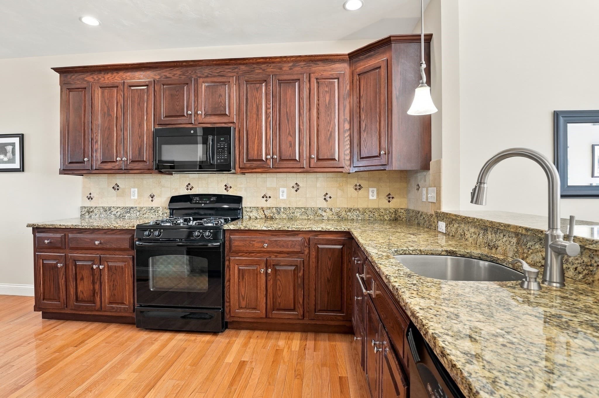 Condominium at 1 Hawthorne Path # 1, Milford MA 01757, Milford, photo 6 of 28