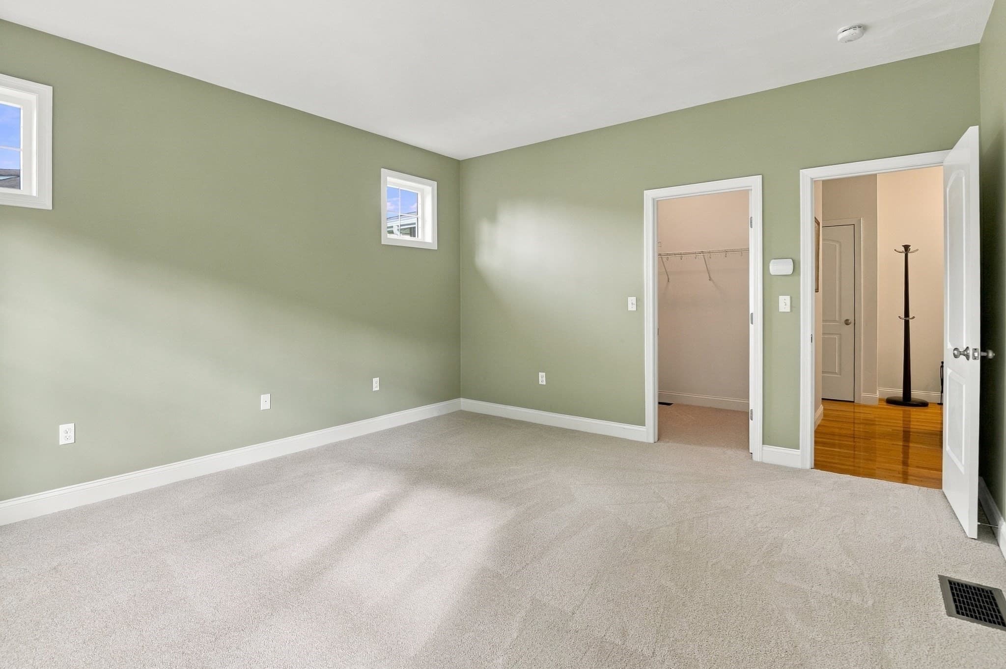 Condominium at 1 Hawthorne Path # 1, Milford MA 01757, Milford, photo 17 of 28