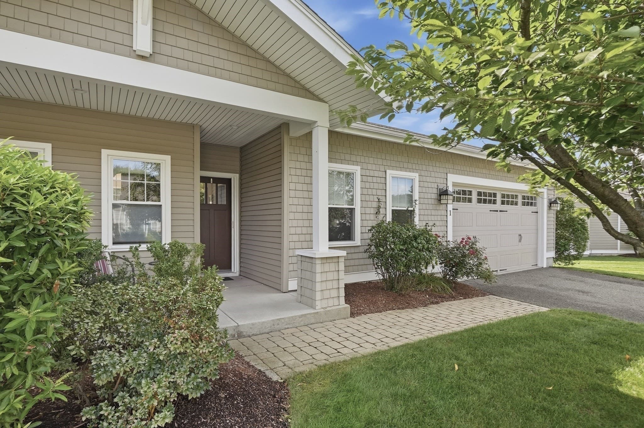 Condominium at 1 Hawthorne Path # 1, Milford MA 01757, Milford, photo 3 of 28