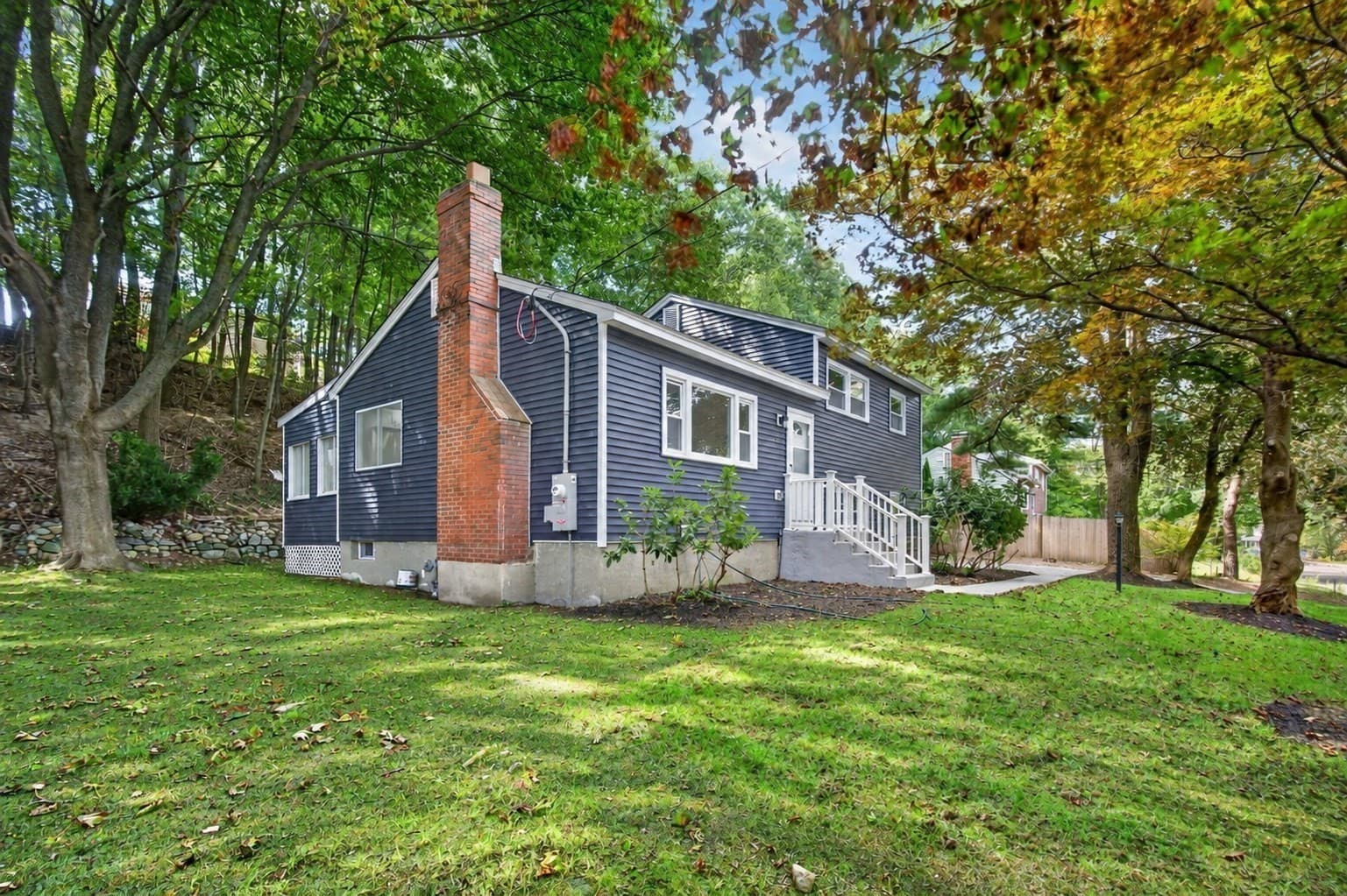 Single Family Residence at 251 Winn St, Burlington MA 01803, Burlington, photo 2 of 42