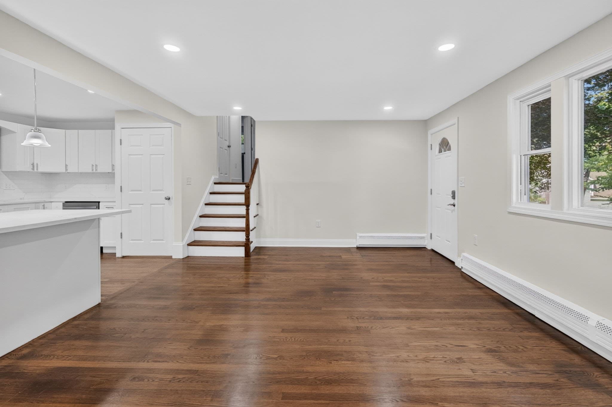 Single Family Residence at 251 Winn St, Burlington MA 01803, Burlington, photo 6 of 42