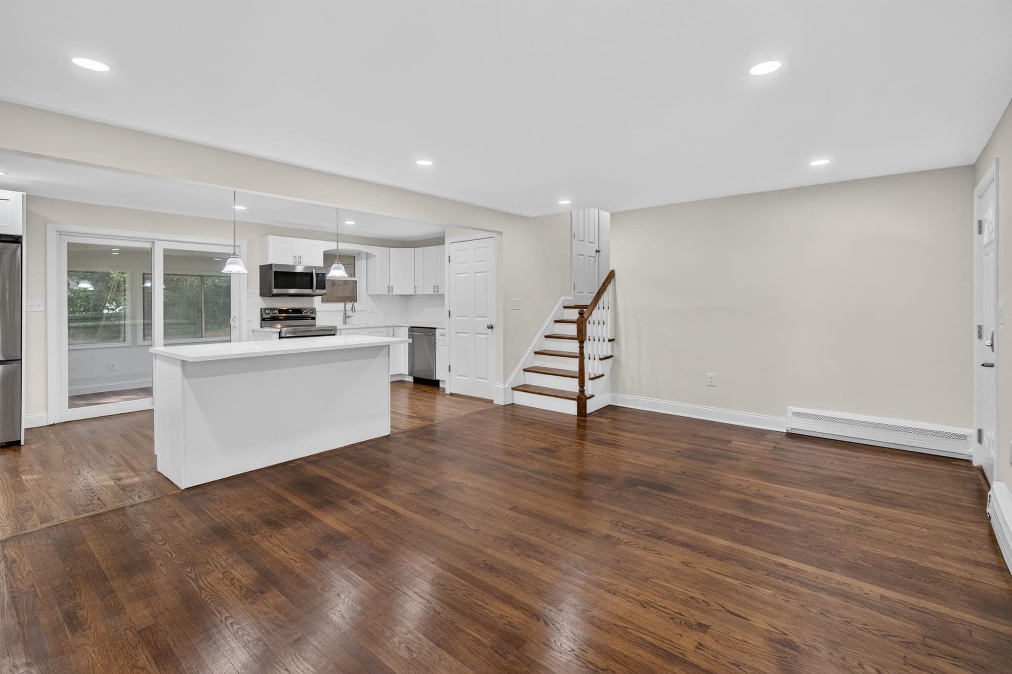 Single Family Residence at 251 Winn St, Burlington MA 01803, Burlington, photo 5 of 42