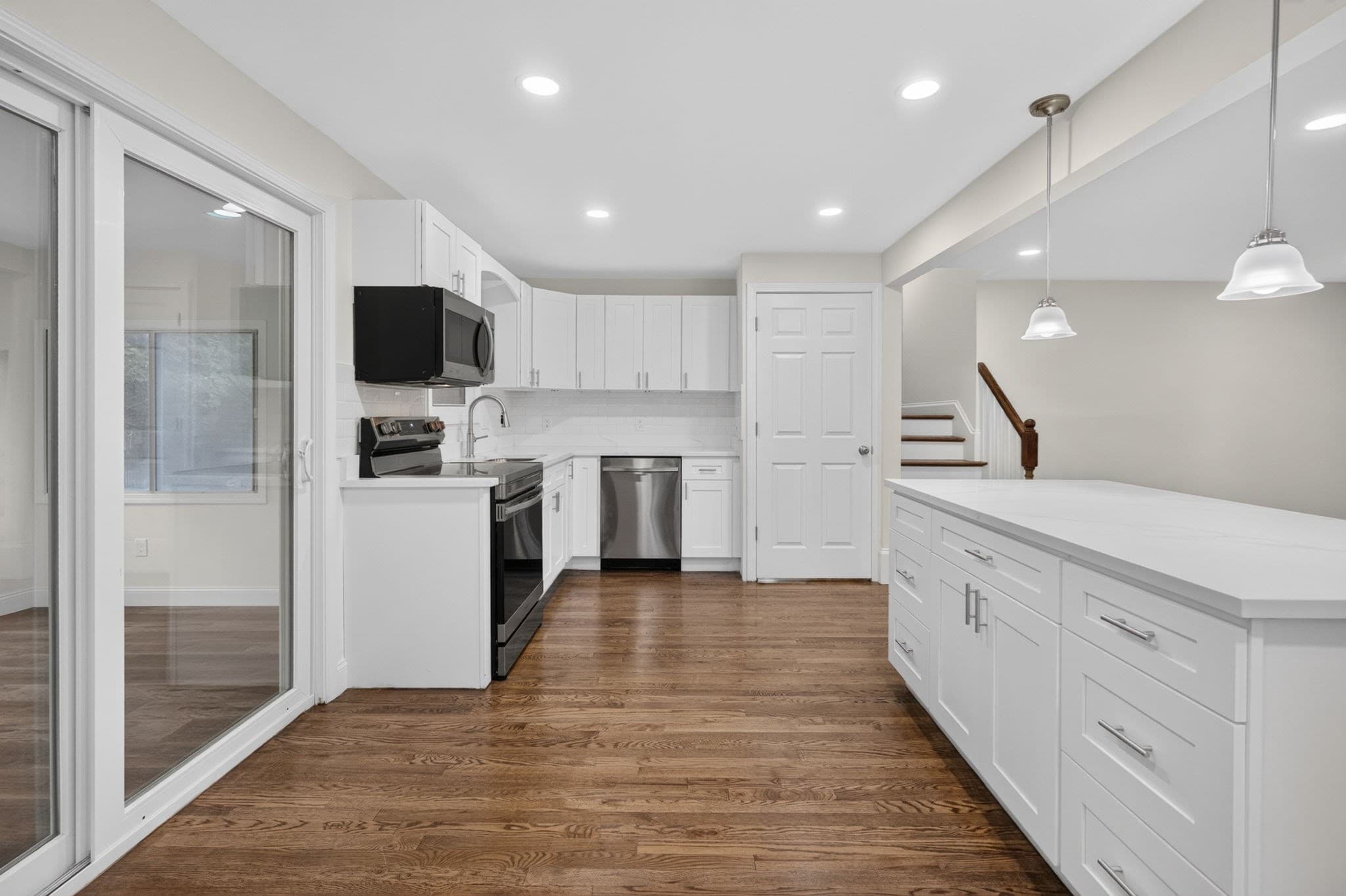 Single Family Residence at 251 Winn St, Burlington MA 01803, Burlington, photo 10 of 42