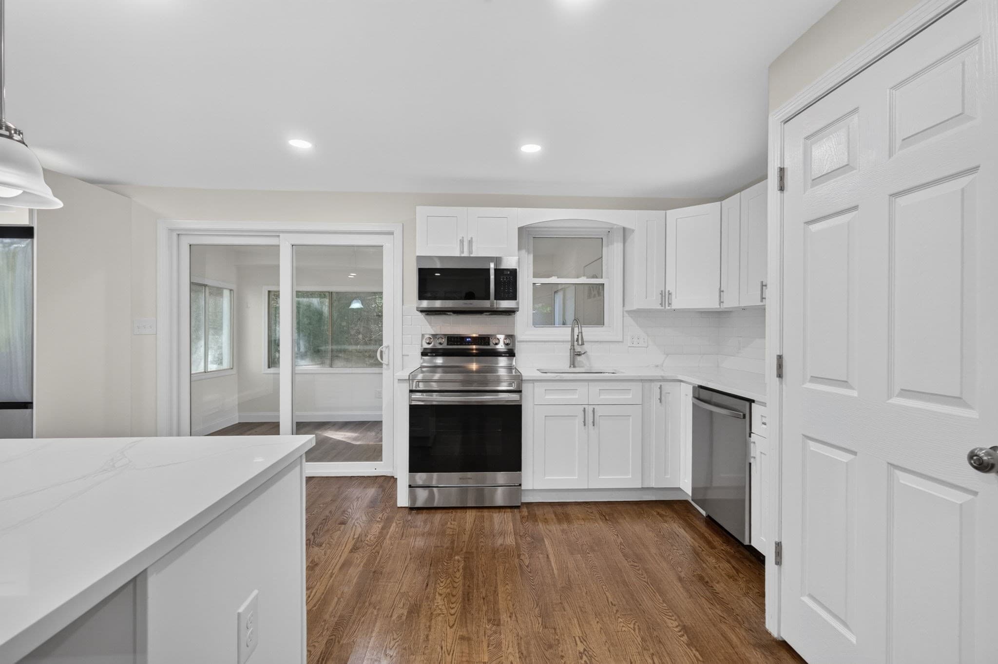 Single Family Residence at 251 Winn St, Burlington MA 01803, Burlington, photo 11 of 42