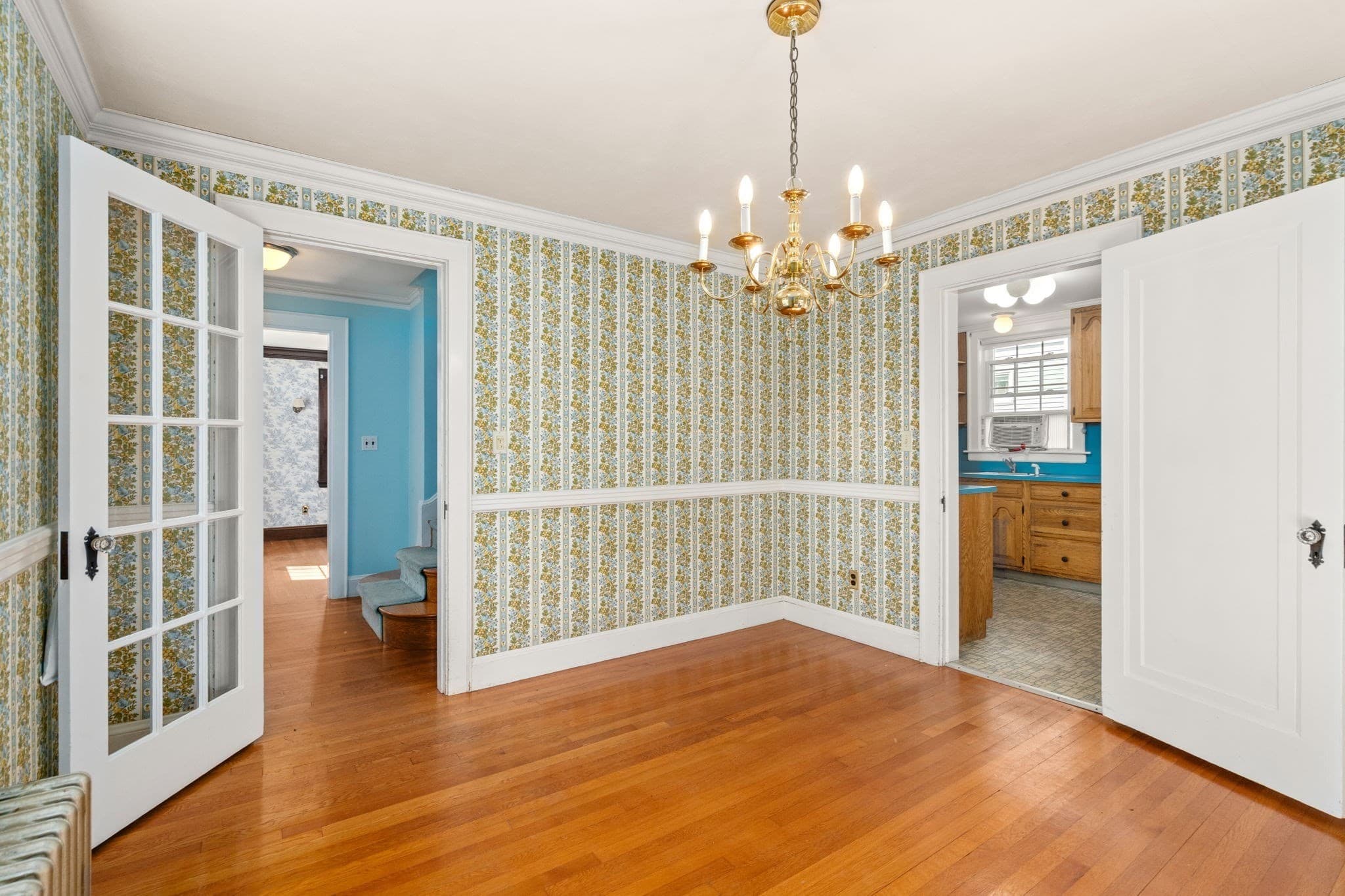 Single Family Residence at 61 Tesla Ave, Medford MA 02155, Medford, photo 7 of 34