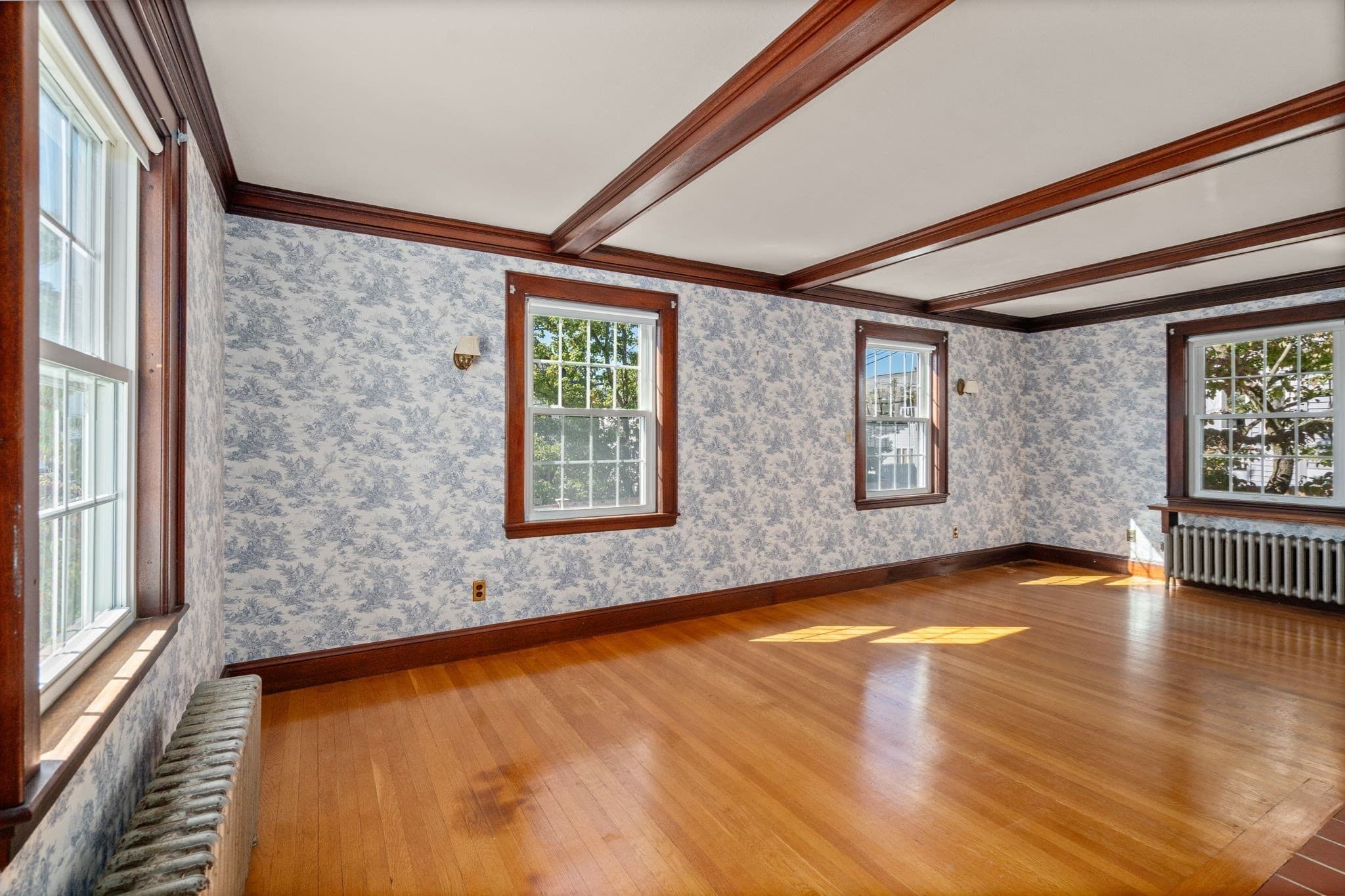 Single Family Residence at 61 Tesla Ave, Medford MA 02155, Medford, photo 5 of 34