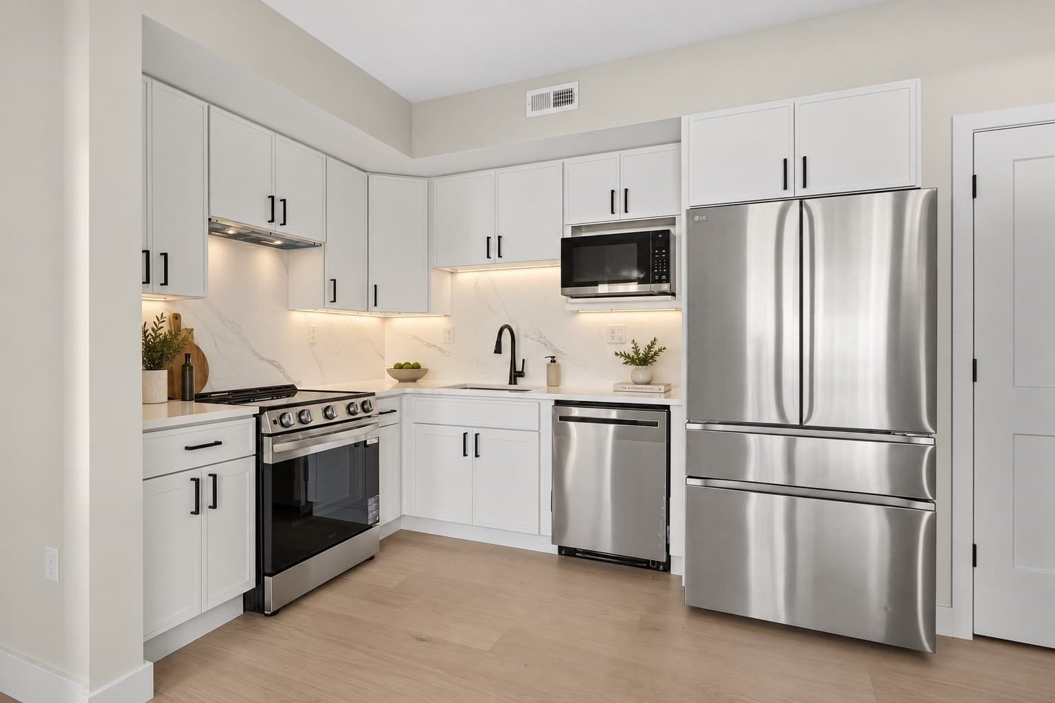 Condominium at 38 Old Colony Ave # 101, Quincy MA 02170, Quincy, photo 5 of 15