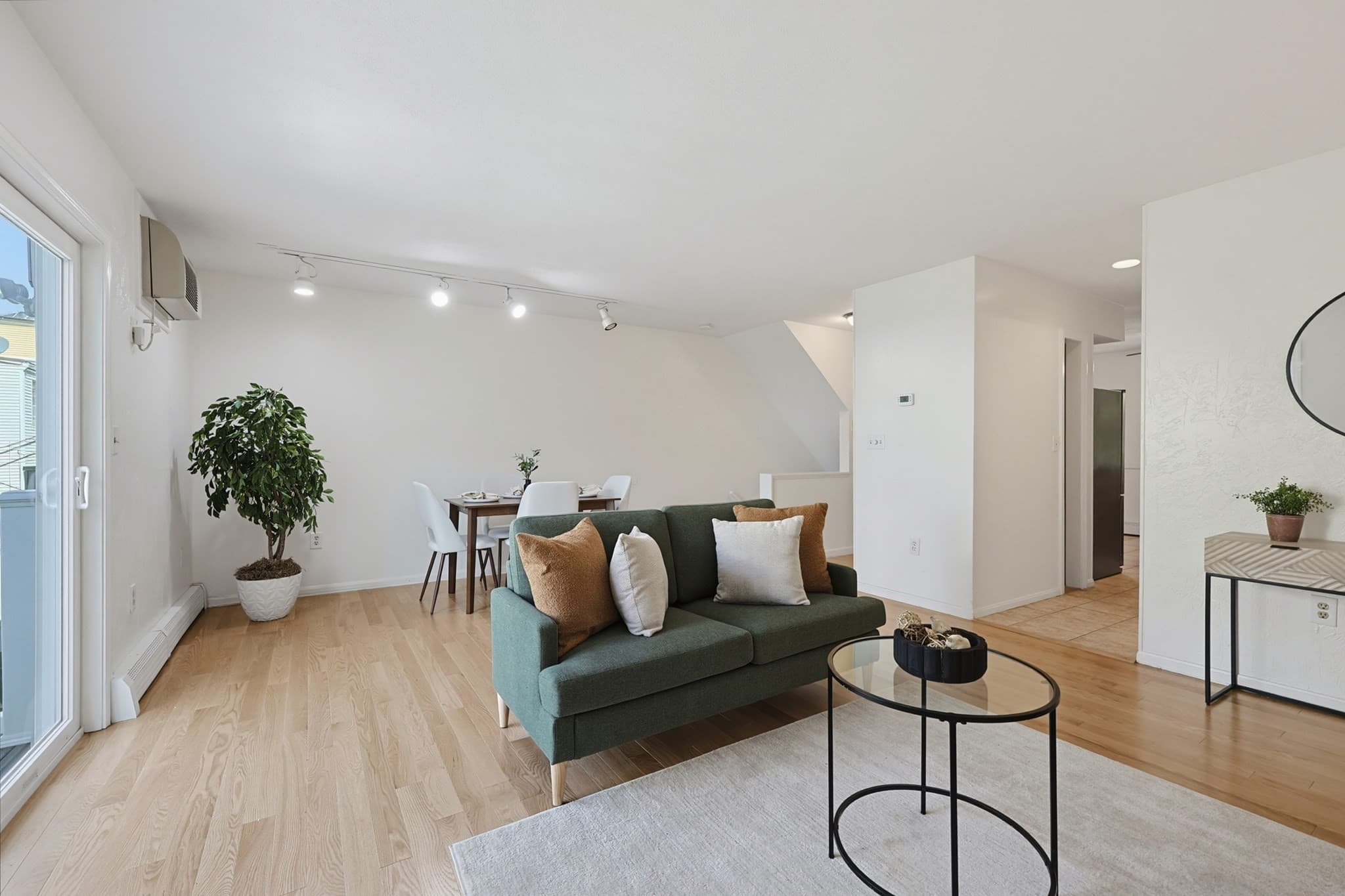 Condominium at 294 Paris Street # 294, Boston MA 02128, Boston, photo 11 of 33