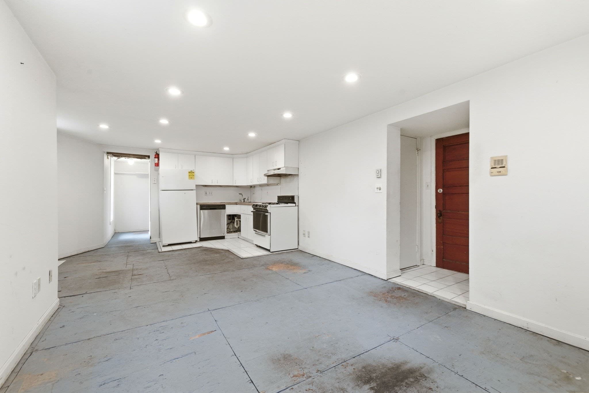 Condominium at 29-31 Washburn Ave # 1B, Cambridge MA 02140, Cambridge, photo 4 of 18