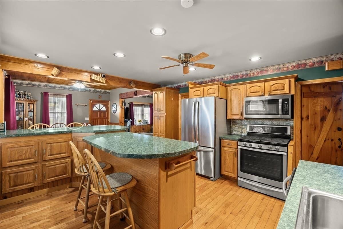 Single Family Residence at 898 Church Street, New Bedford MA 02745, New Bedford, photo 13 of 42