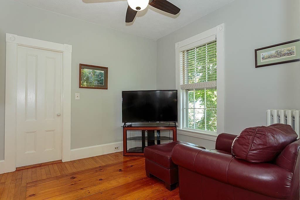 Single Family Residence at 4 Highland Ave, Stoneham MA 02180, Stoneham, photo 16 of 33