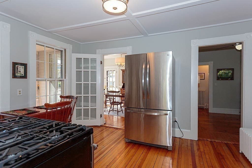 Single Family Residence at 4 Highland Ave, Stoneham MA 02180, Stoneham, photo 18 of 33