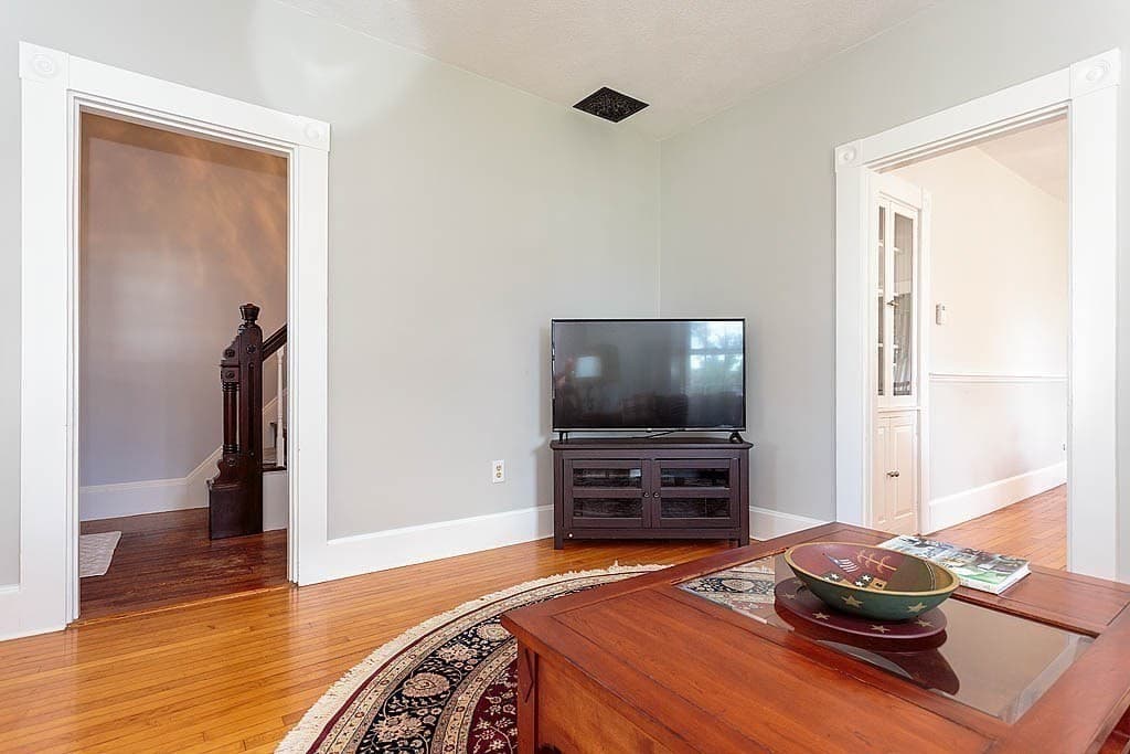 Single Family Residence at 4 Highland Ave, Stoneham MA 02180, Stoneham, photo 11 of 33