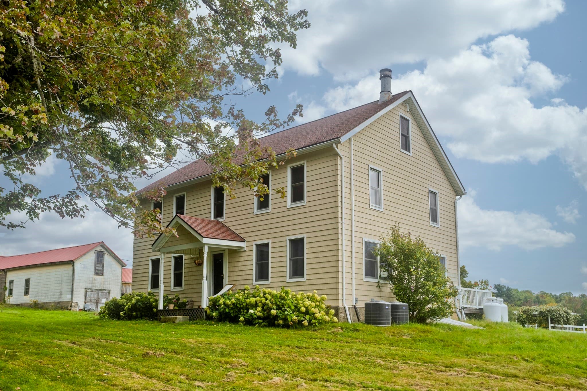 54 Gibbs Rd, Blandford MA 01008