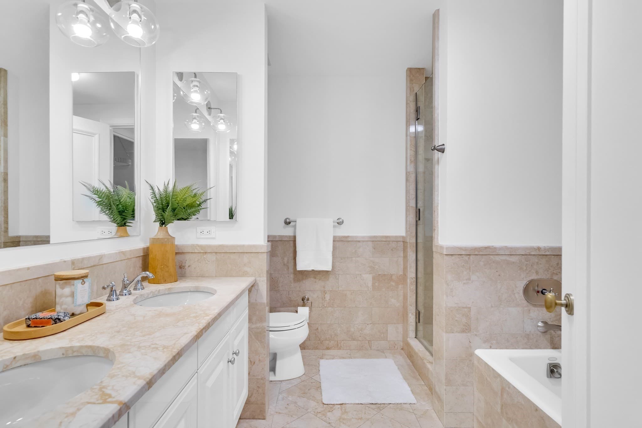 Condominium at 2 Avery Street # 35H, Boston MA 02111, Boston, photo 14 of 17