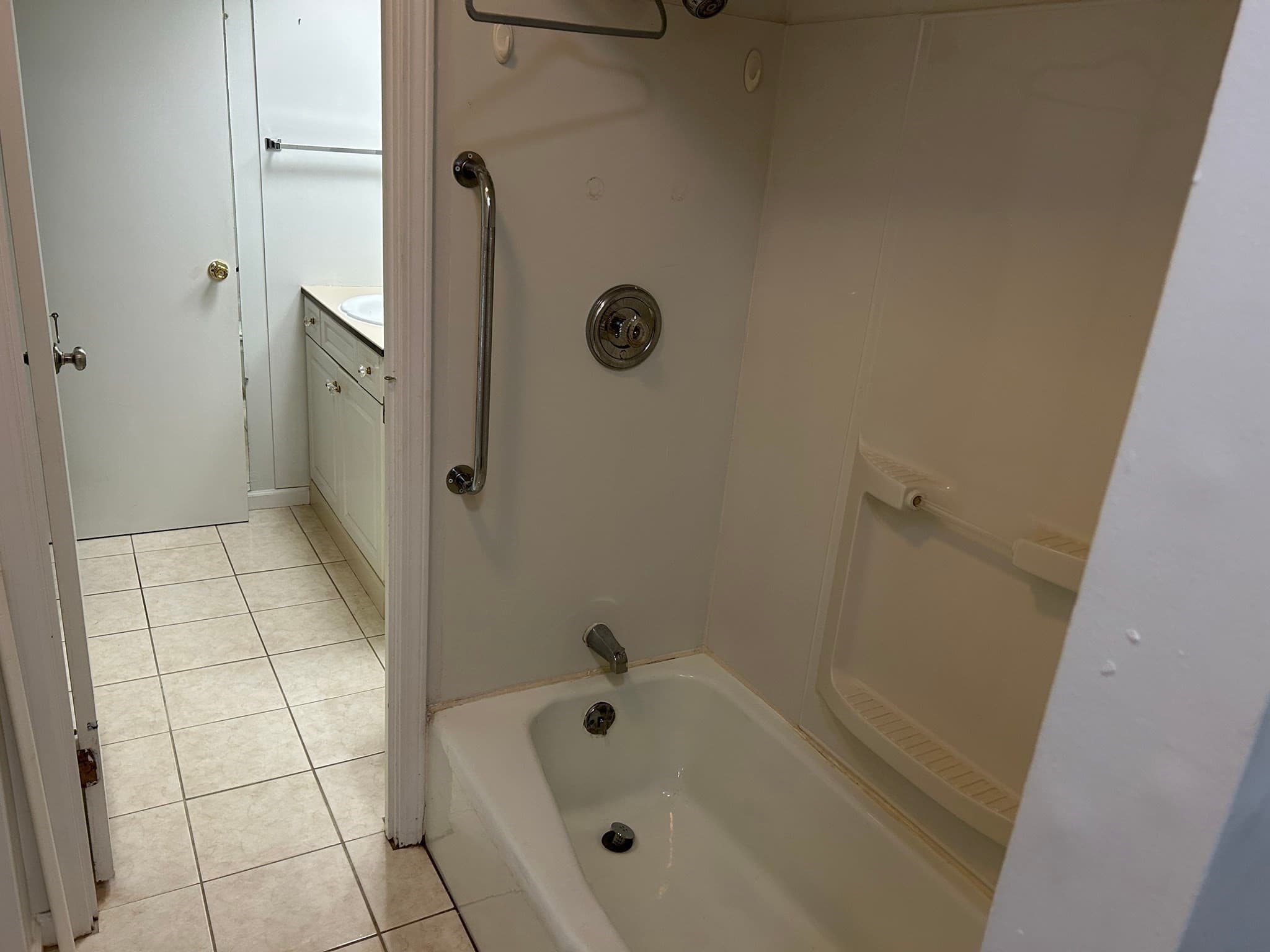 Condominium at 40 Halifax, Springfield MA 01108, Springfield, photo 2 of 11