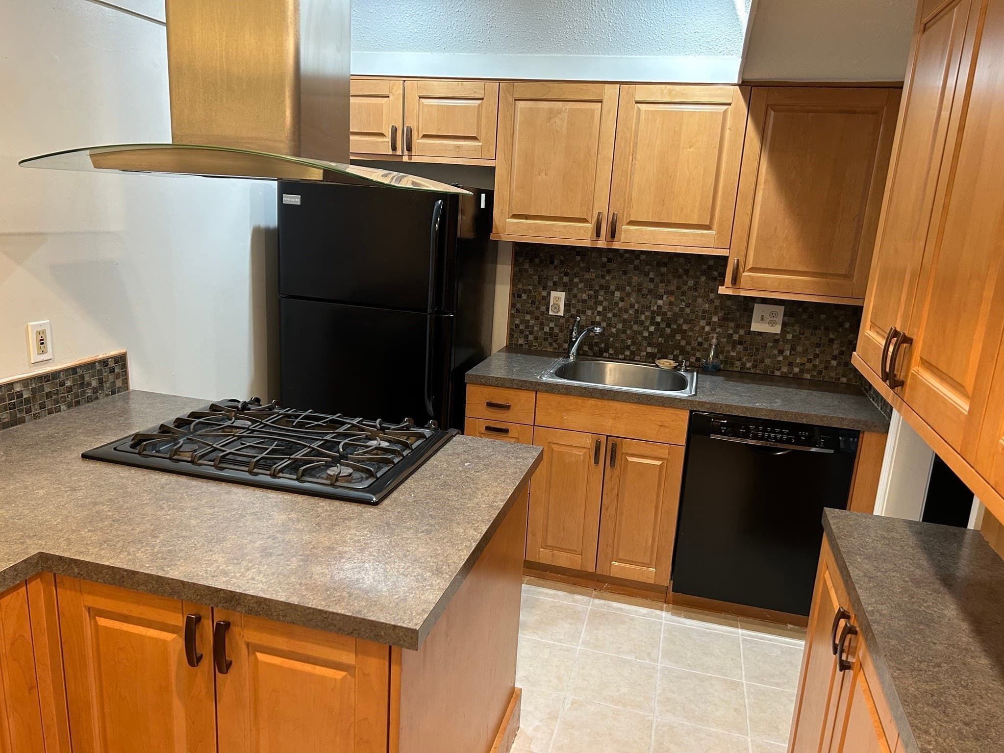 Condominium at 40 Halifax, Springfield MA 01108, Springfield, photo 3 of 11