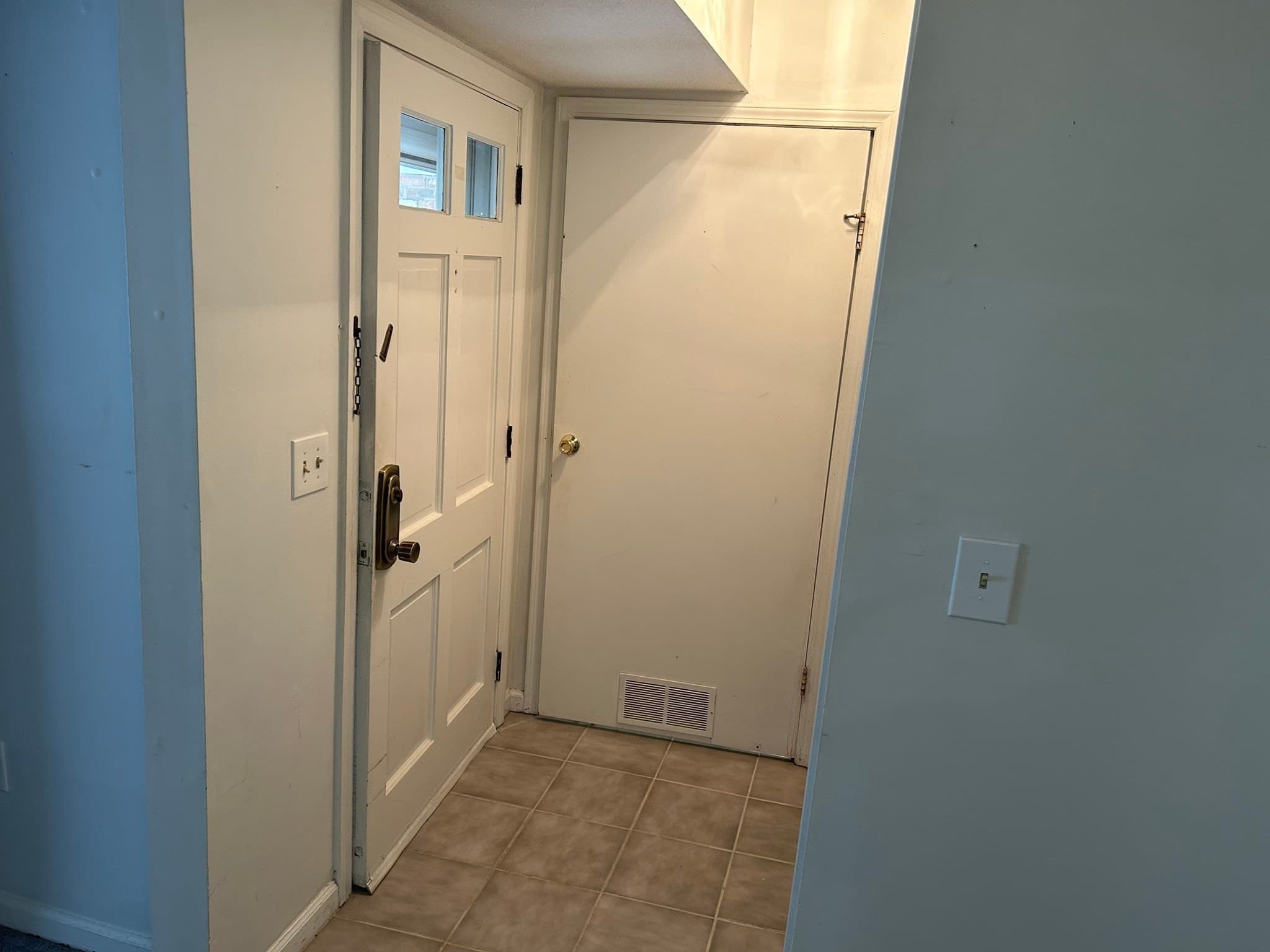 Condominium at 40 Halifax, Springfield MA 01108, Springfield, photo 5 of 11