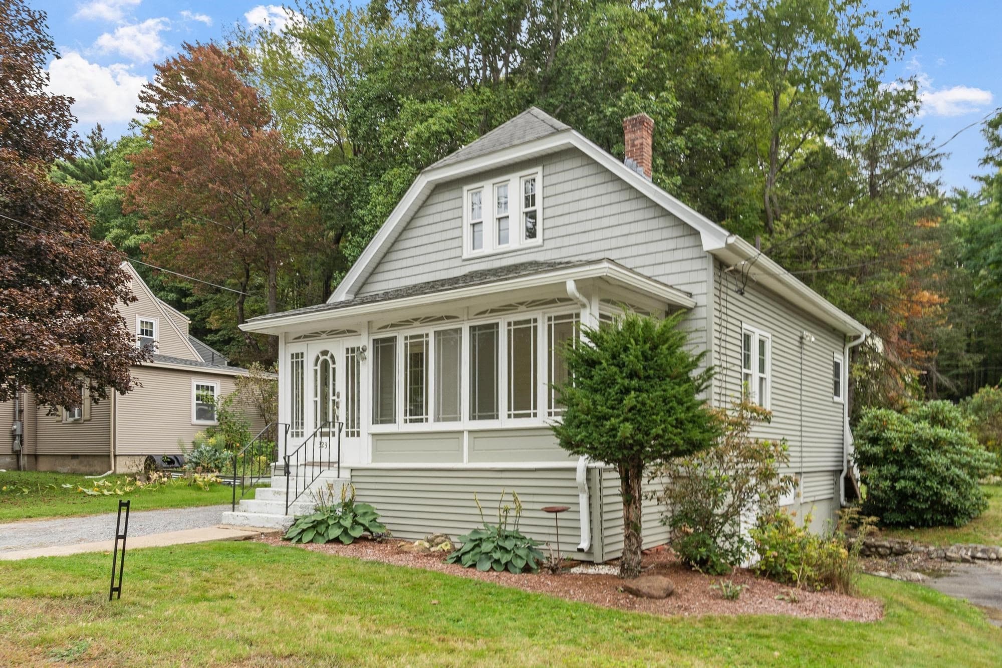 Single Family Residence at 323 Pearl St, Gardner MA 01440, Gardner, photo 2 of 32