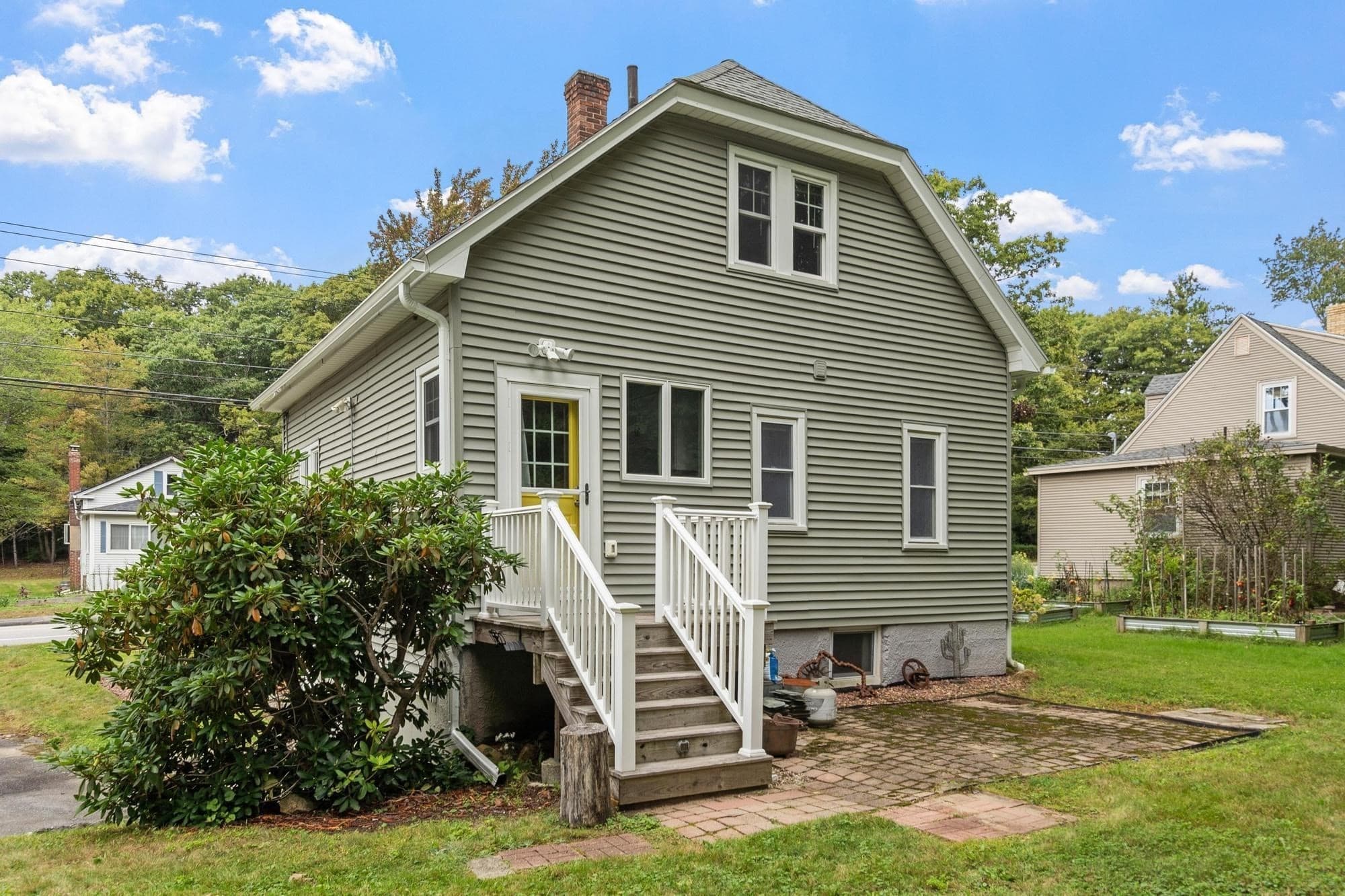 Single Family Residence at 323 Pearl St, Gardner MA 01440, Gardner, photo 28 of 32