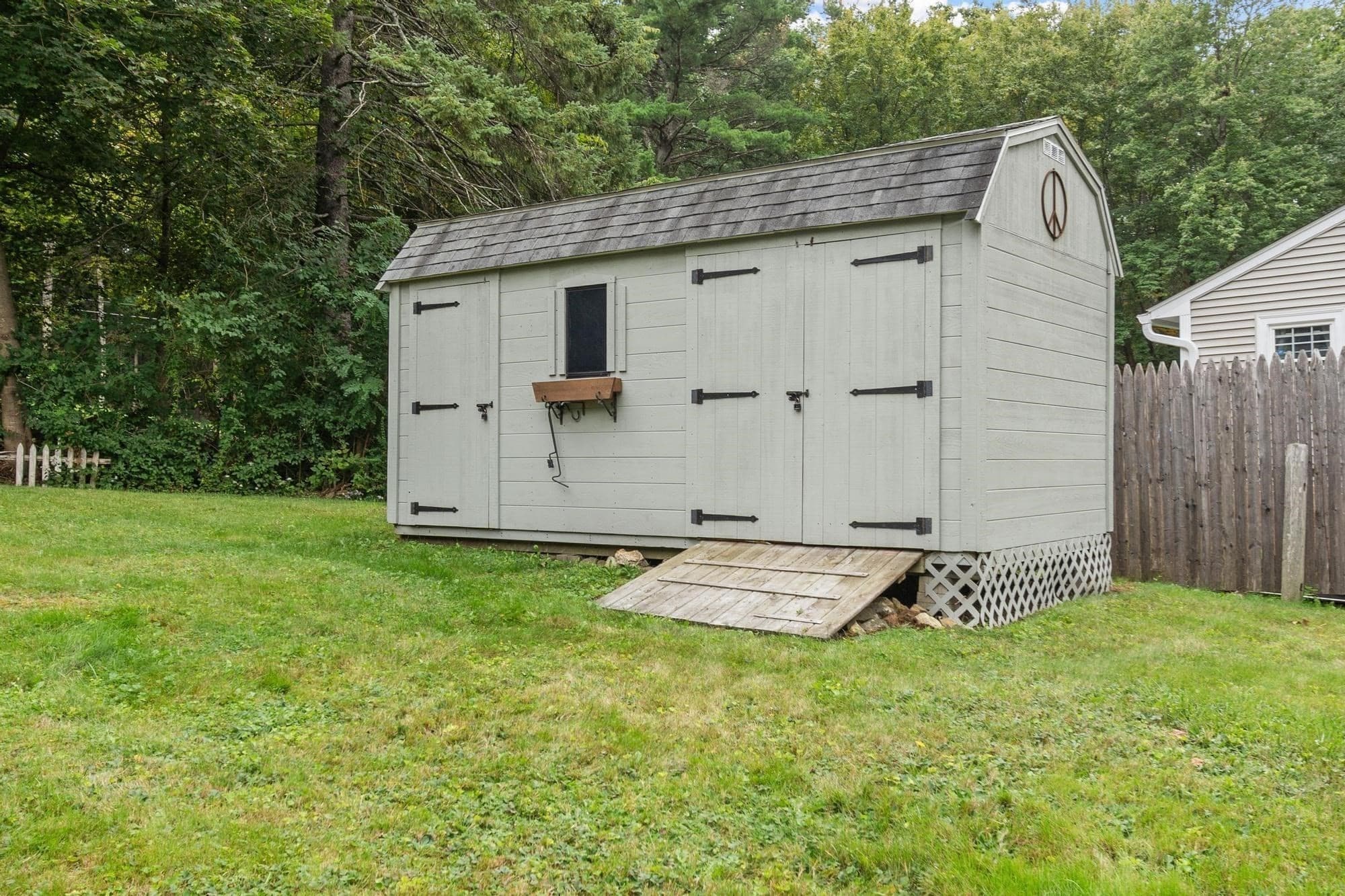 Single Family Residence at 323 Pearl St, Gardner MA 01440, Gardner, photo 31 of 32