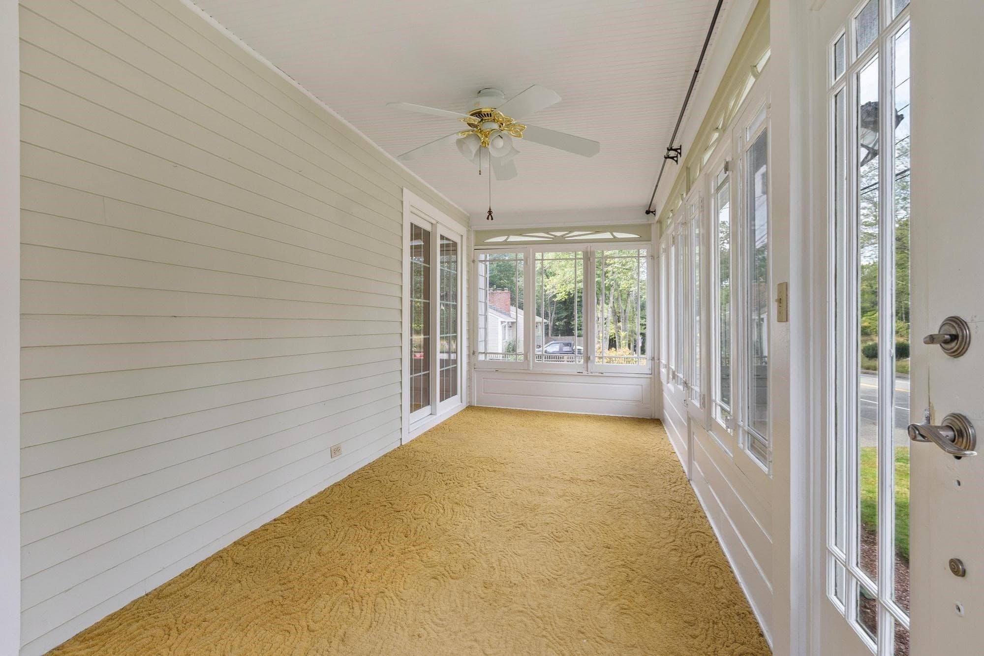 Single Family Residence at 323 Pearl St, Gardner MA 01440, Gardner, photo 4 of 32