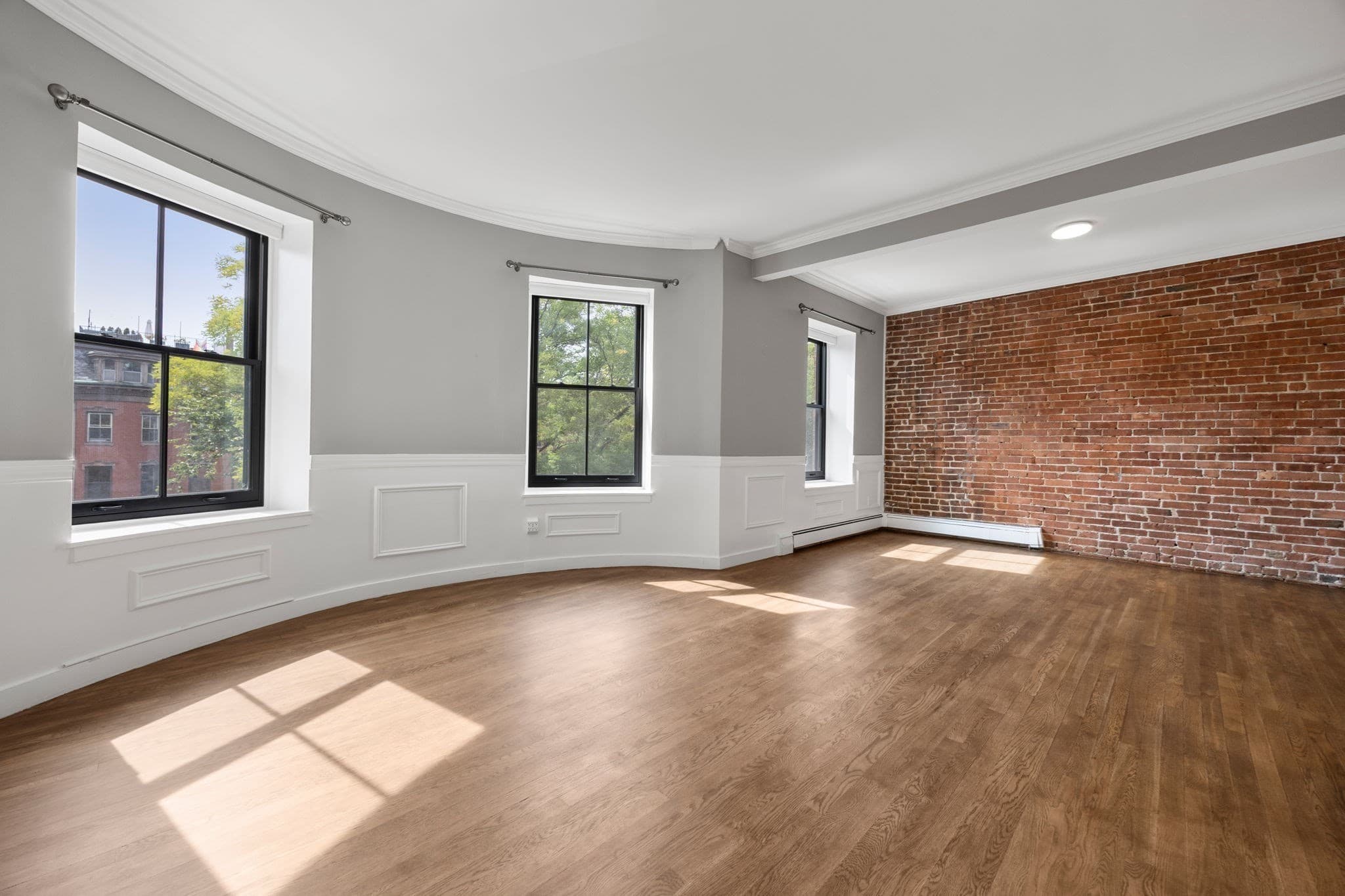 Condominium at 28 Worcester Square # 4, Boston MA 02118, photo 3 of 21