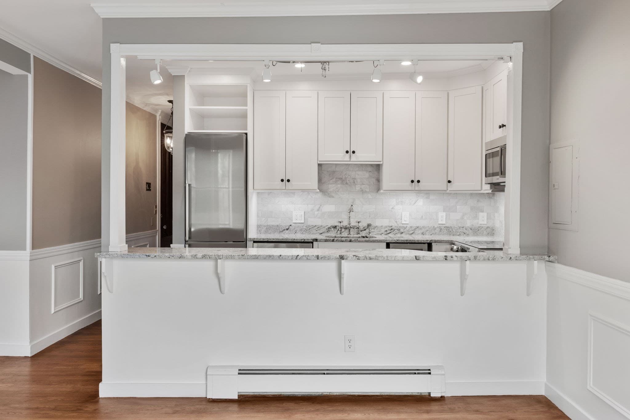 Condominium at 28 Worcester Square # 4, Boston MA 02118, photo 9 of 21