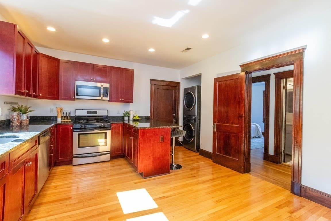 Condominium at 37 Cedrus Ave # 37, Boston MA 02131, Boston, photo 11 of 37