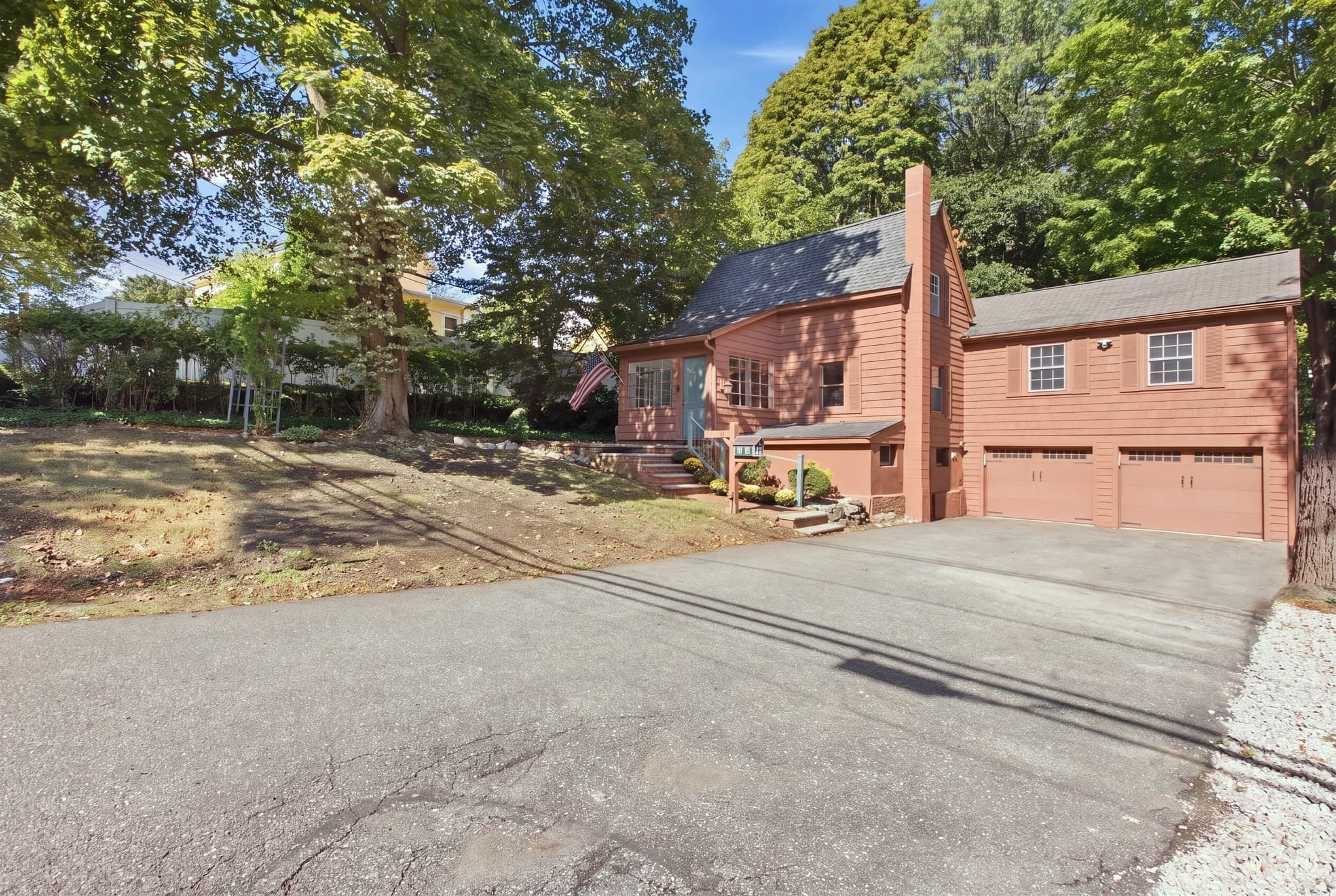 Single Family Residence at 116 Green St, Woburn MA 01801, Woburn, photo 2 of 42