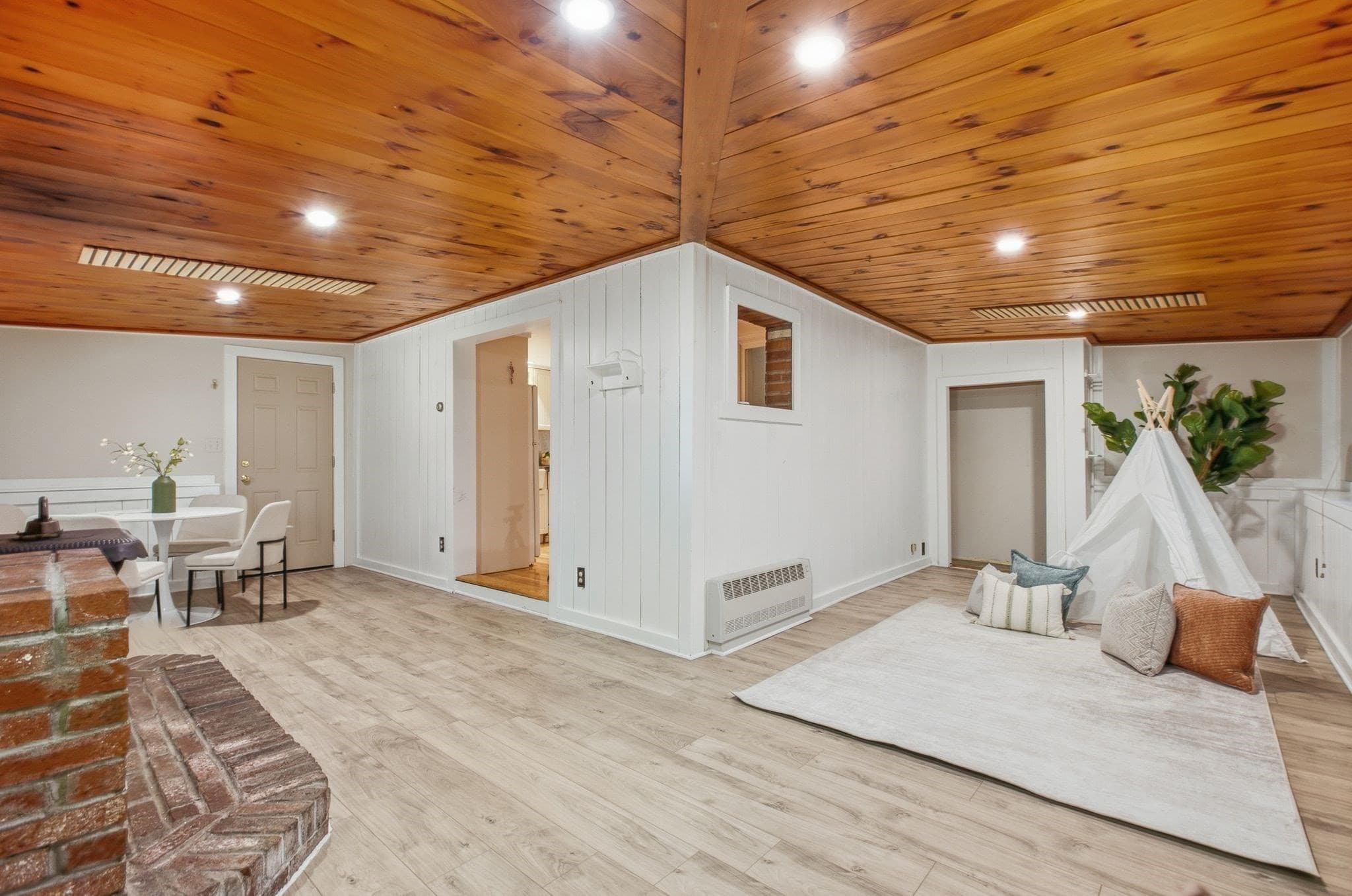 Single Family Residence at 116 Green St, Woburn MA 01801, Woburn, photo 22 of 42