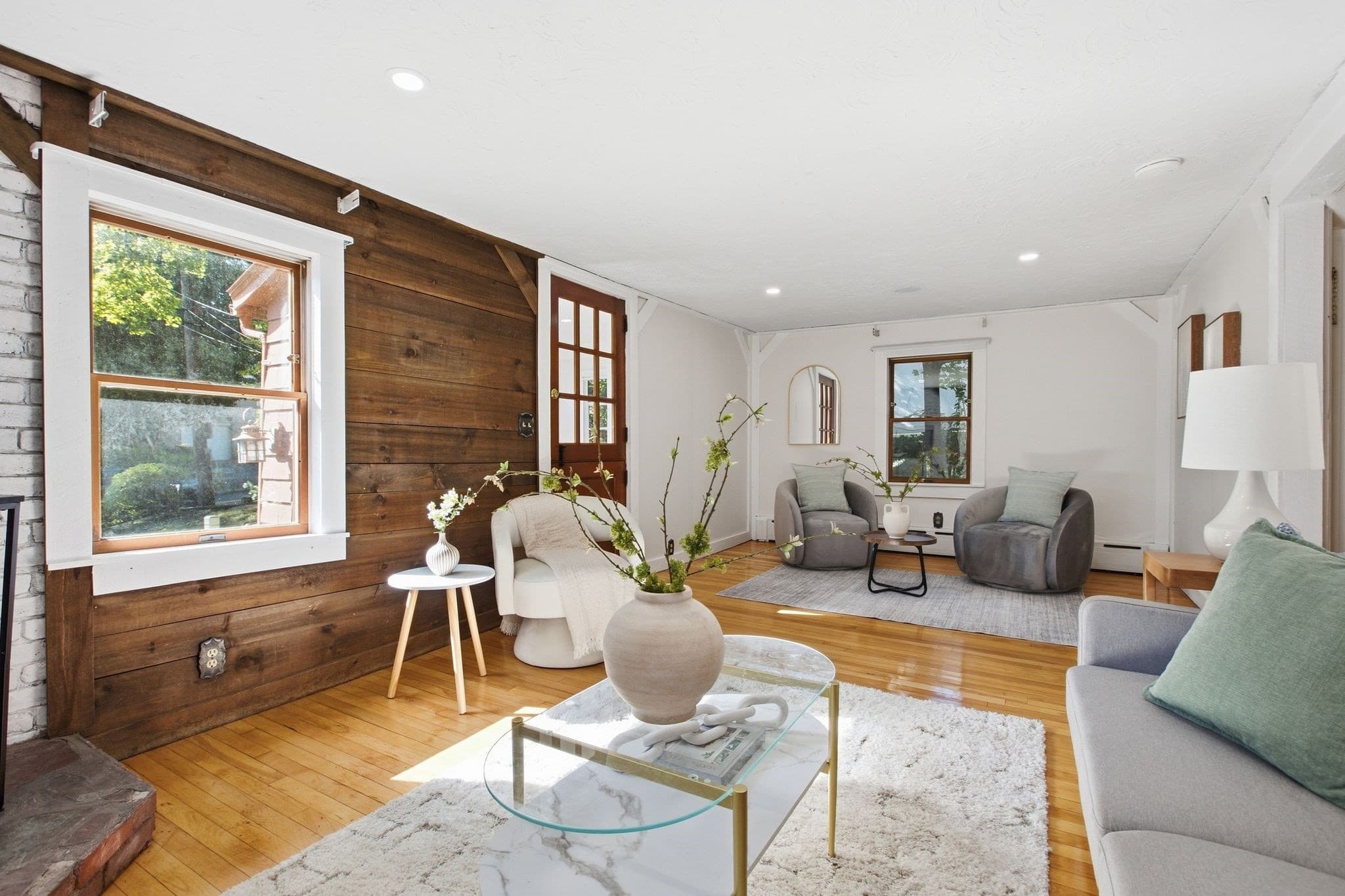 Single Family Residence at 116 Green St, Woburn MA 01801, Woburn, photo 10 of 42